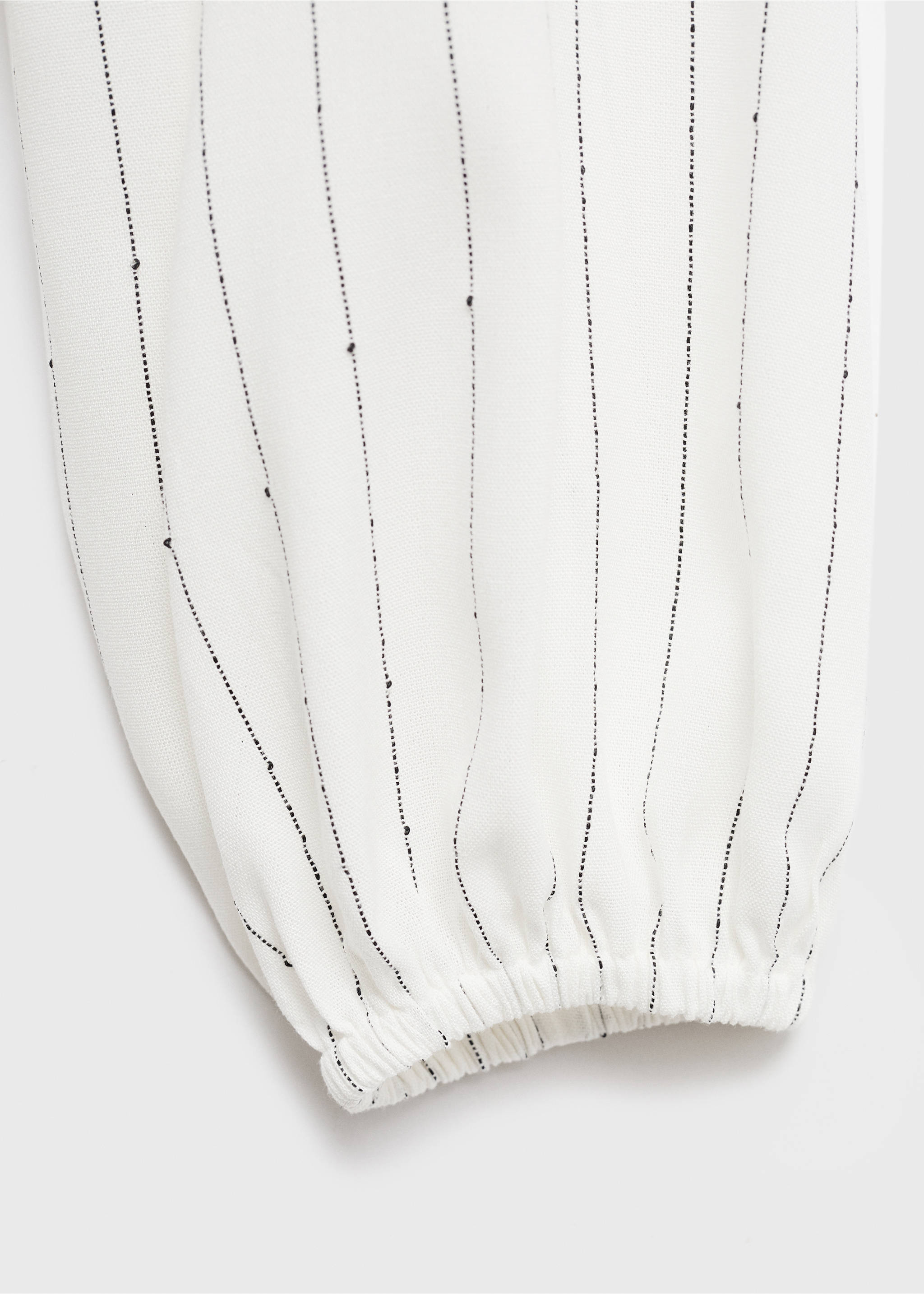Embroidered details blouse - Details of the article 0, White. Ref: 17056738-00.
