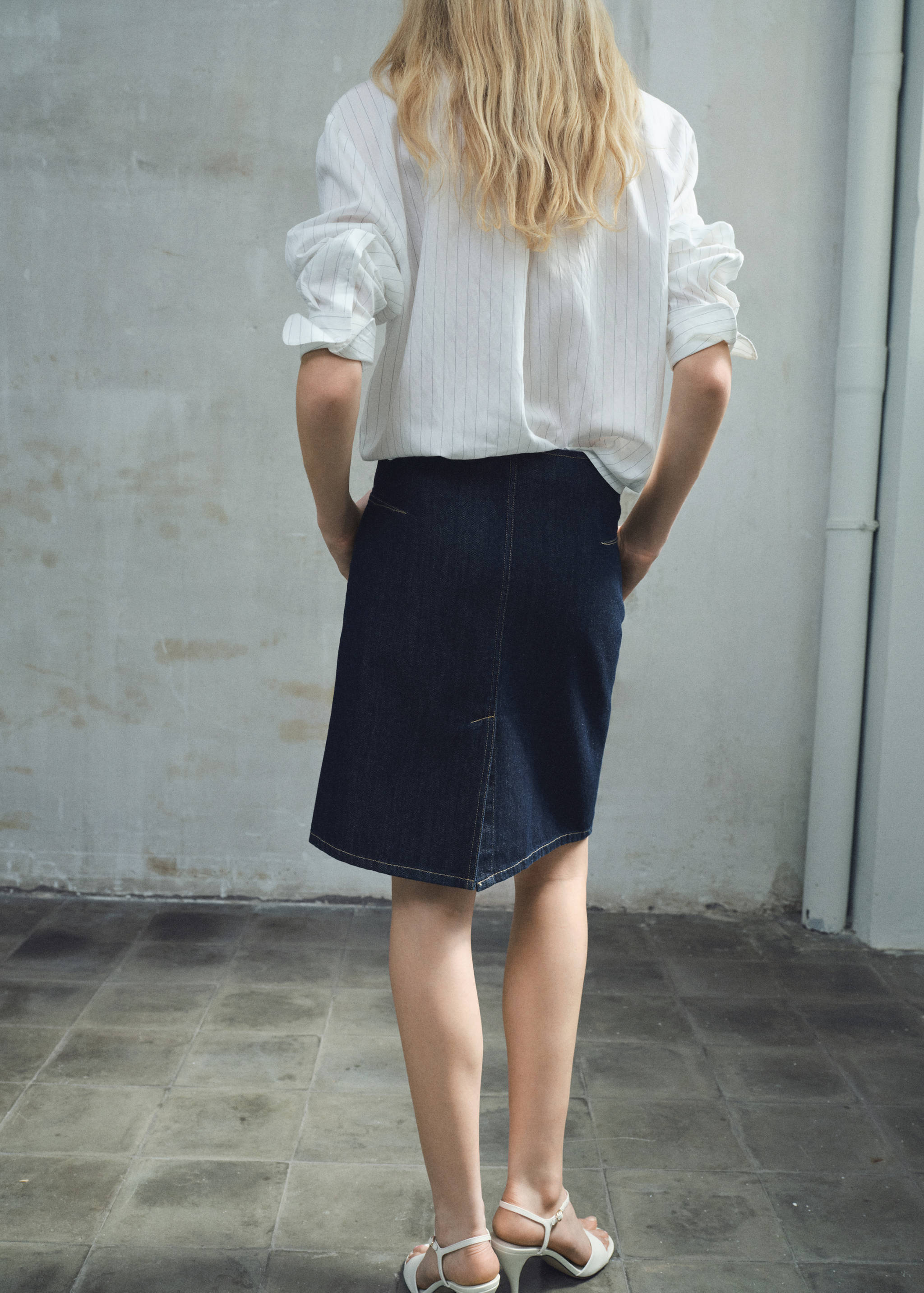 Midi denim skirt - Reverse of the article