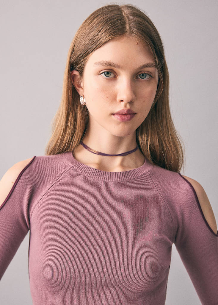 Knitted sweater with cut-out — Light Pink