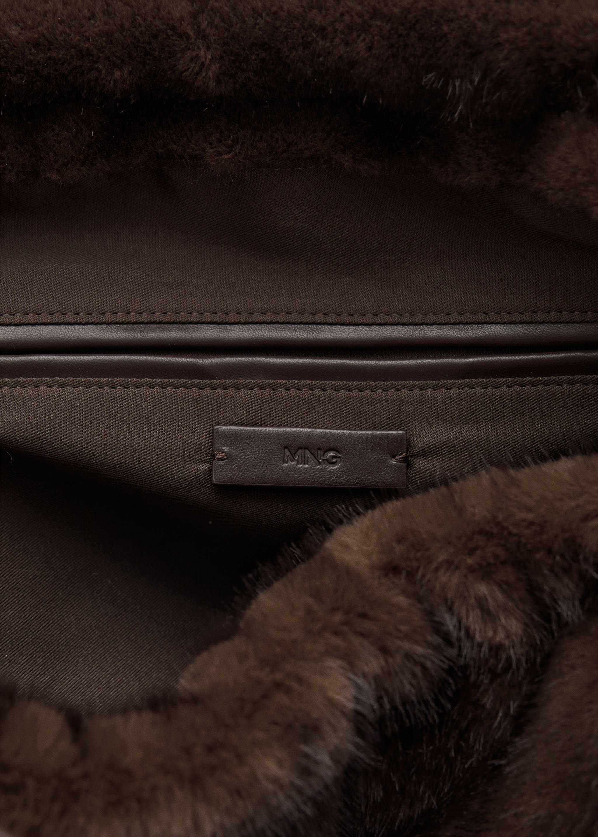 Faux-fur shoulder bag - Details of the article 2