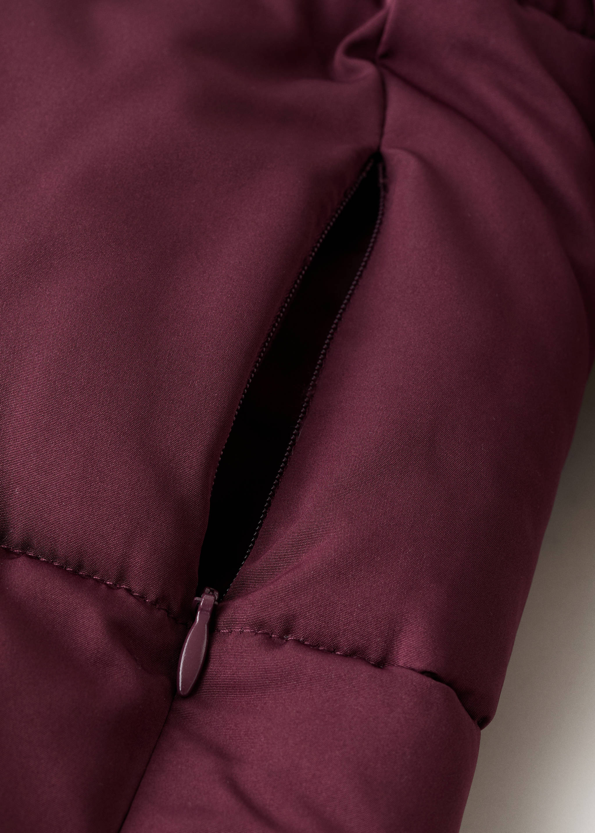 长款连帽羽绒服 - null