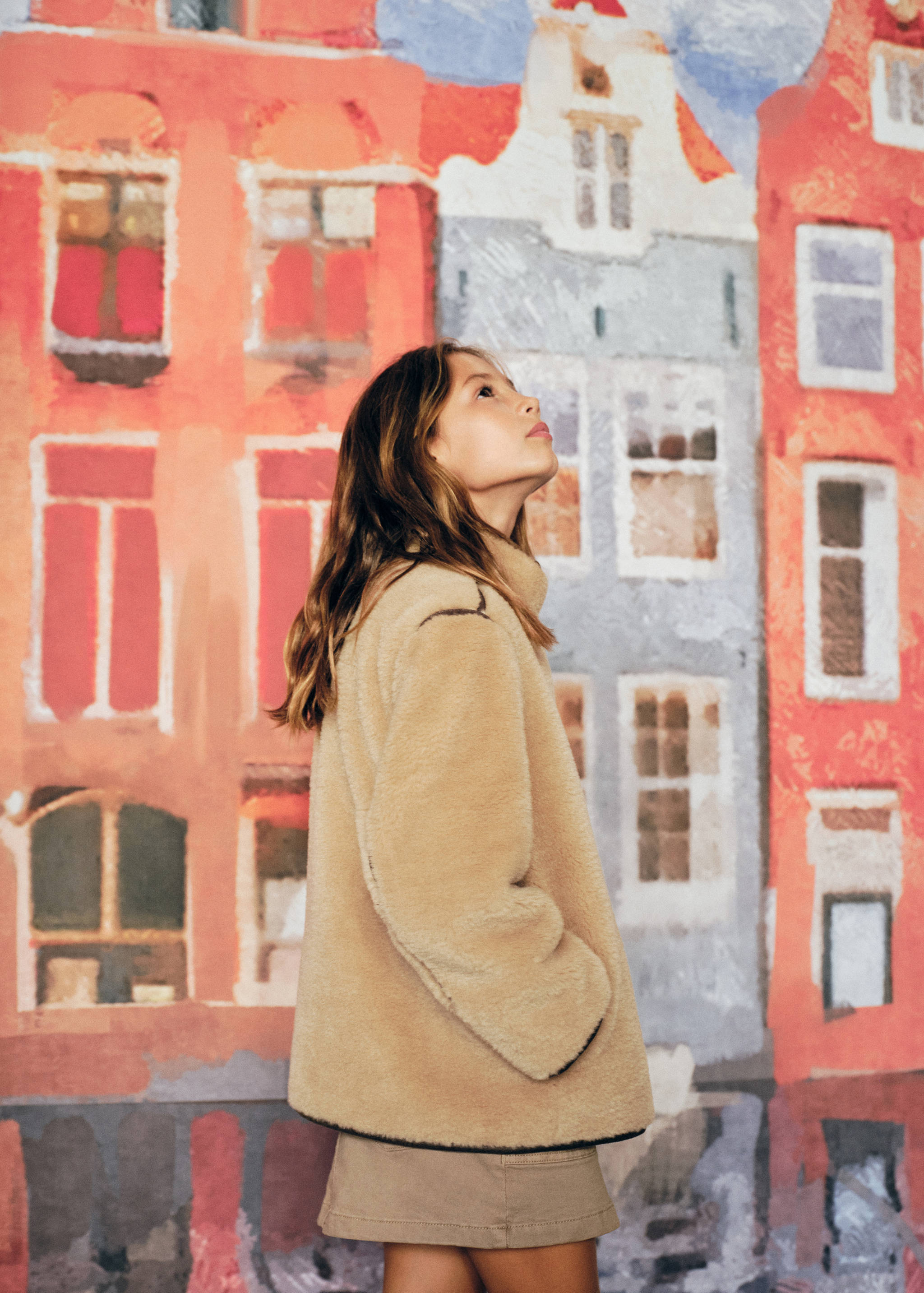 Faux-fur coat with buttons - Details of the article 5