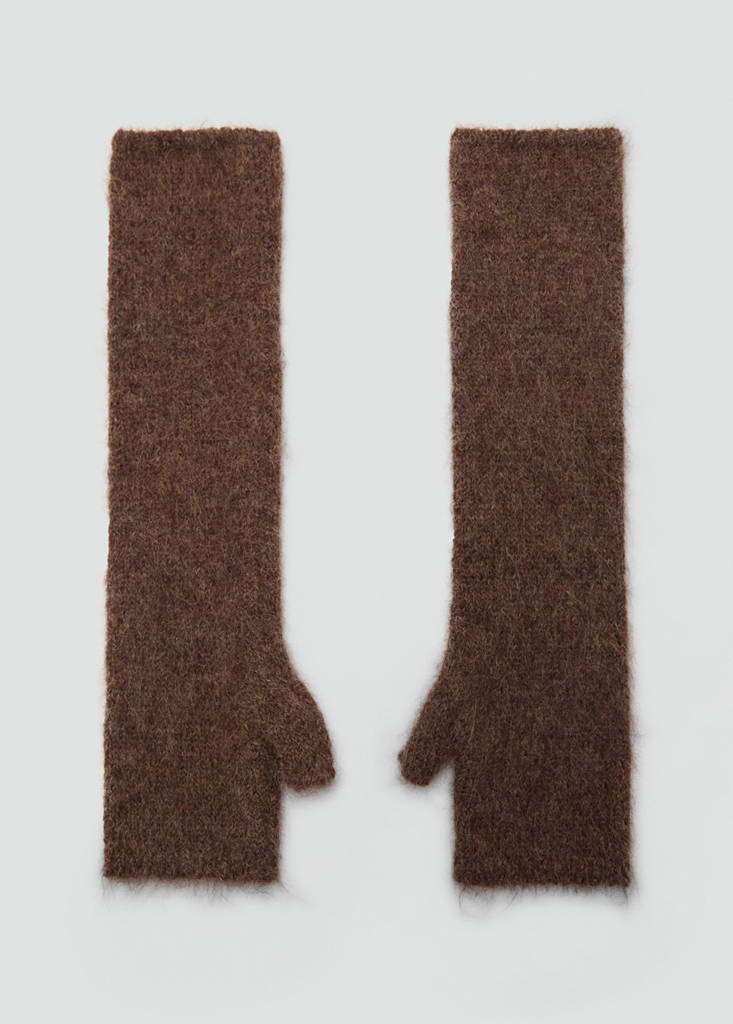 Long knitted mittens — Brown