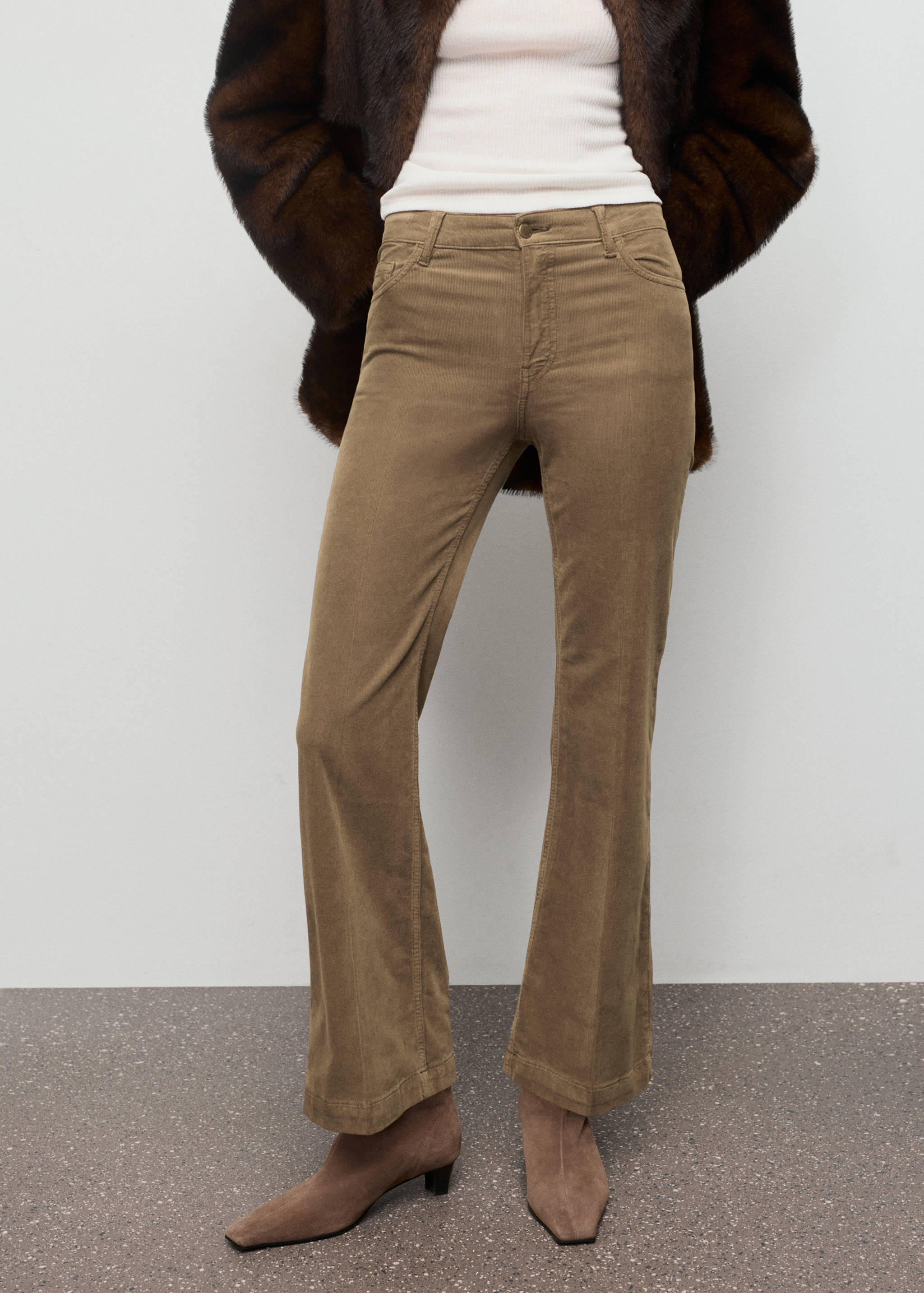 Calças de ganga flare de bombazina - Plano médio