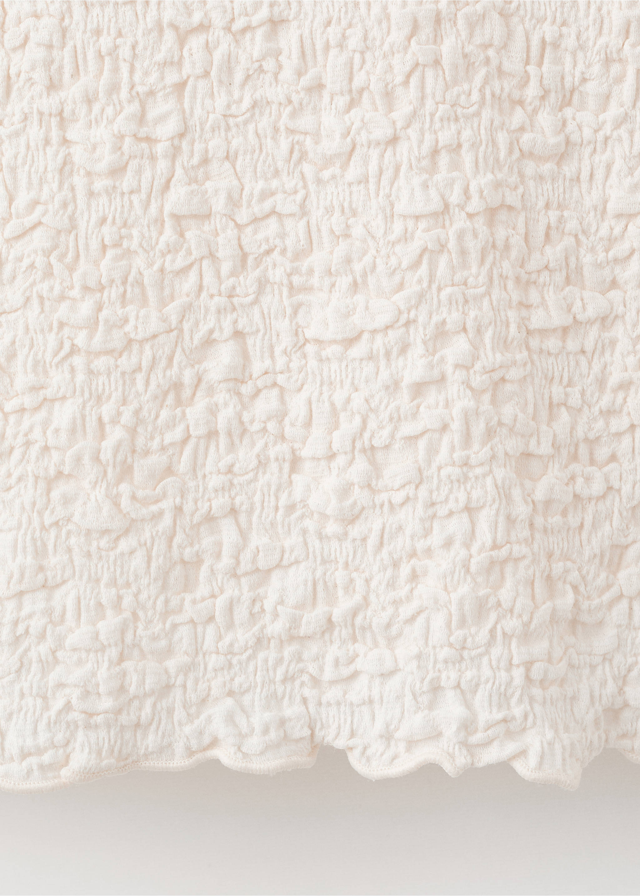 Textured crepe top - Details of the article 0, Ecru. Ref: 17057793-00.