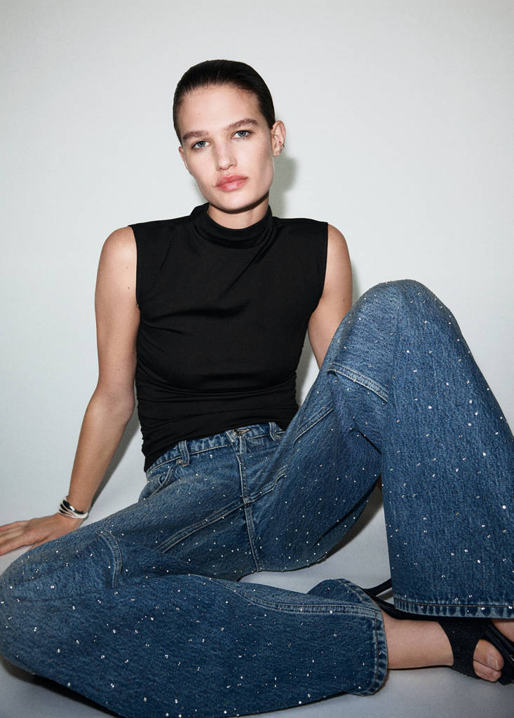 Ruched funnel-neck top — Black