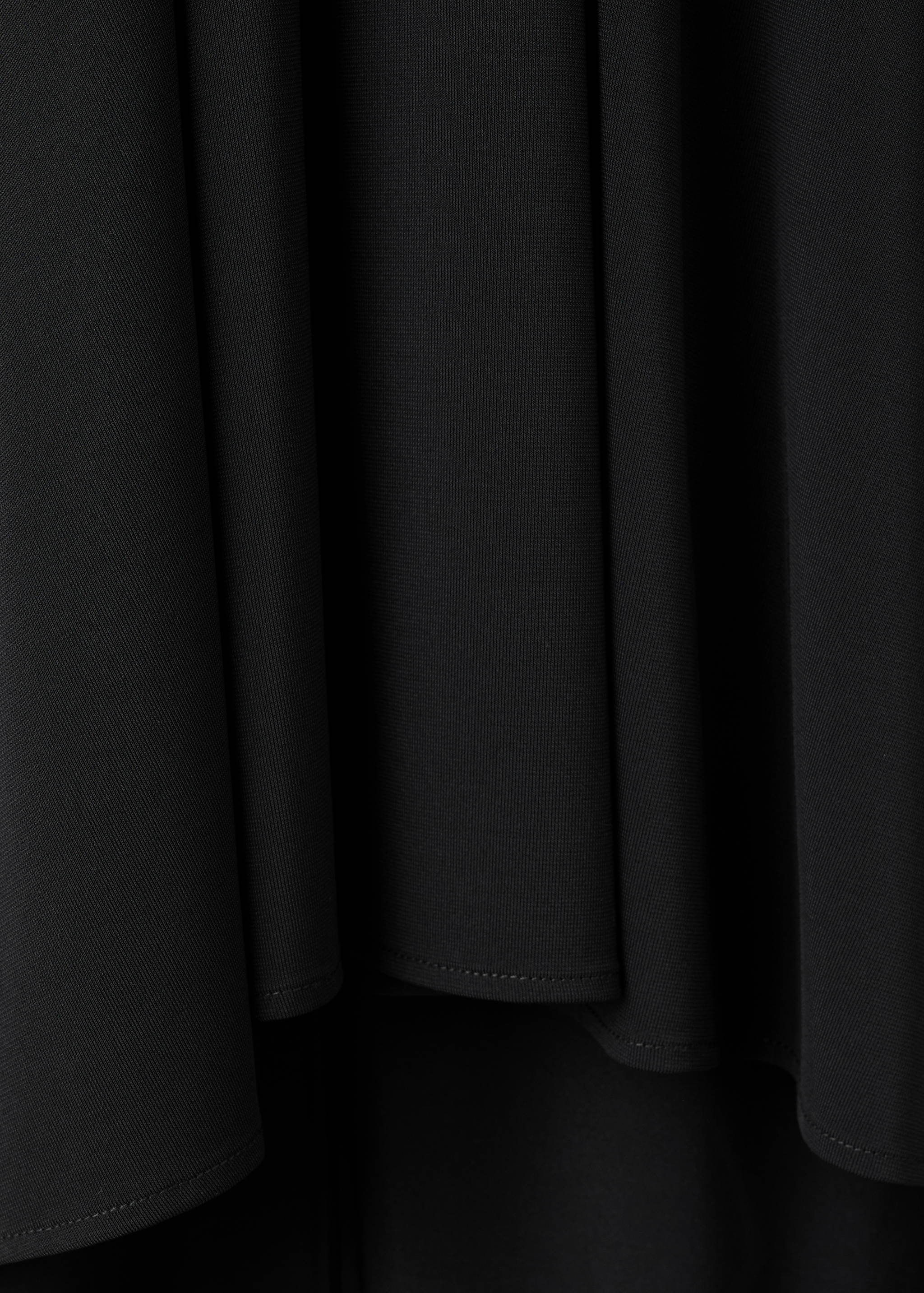 Blouse with flared sleeves and ruffles - Details of the article 0