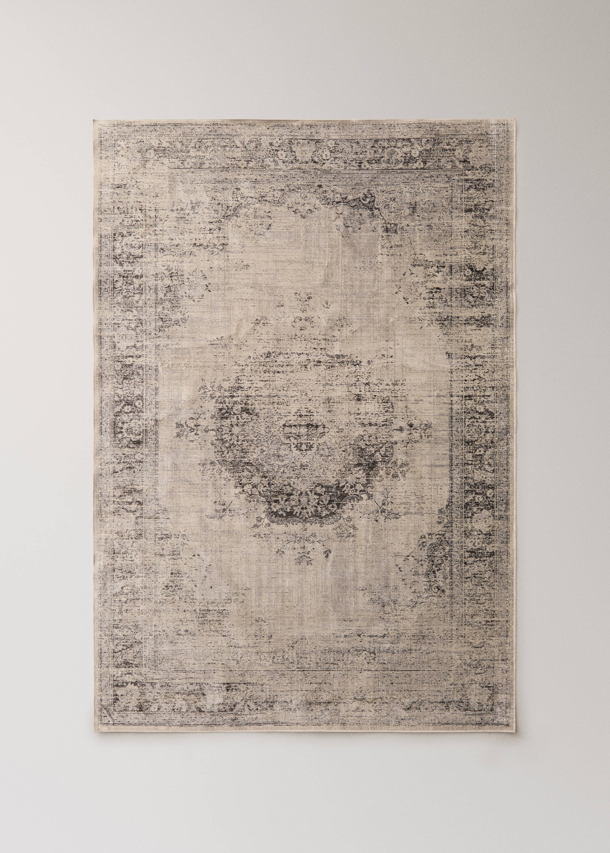 Vintage-look rug - Article without model