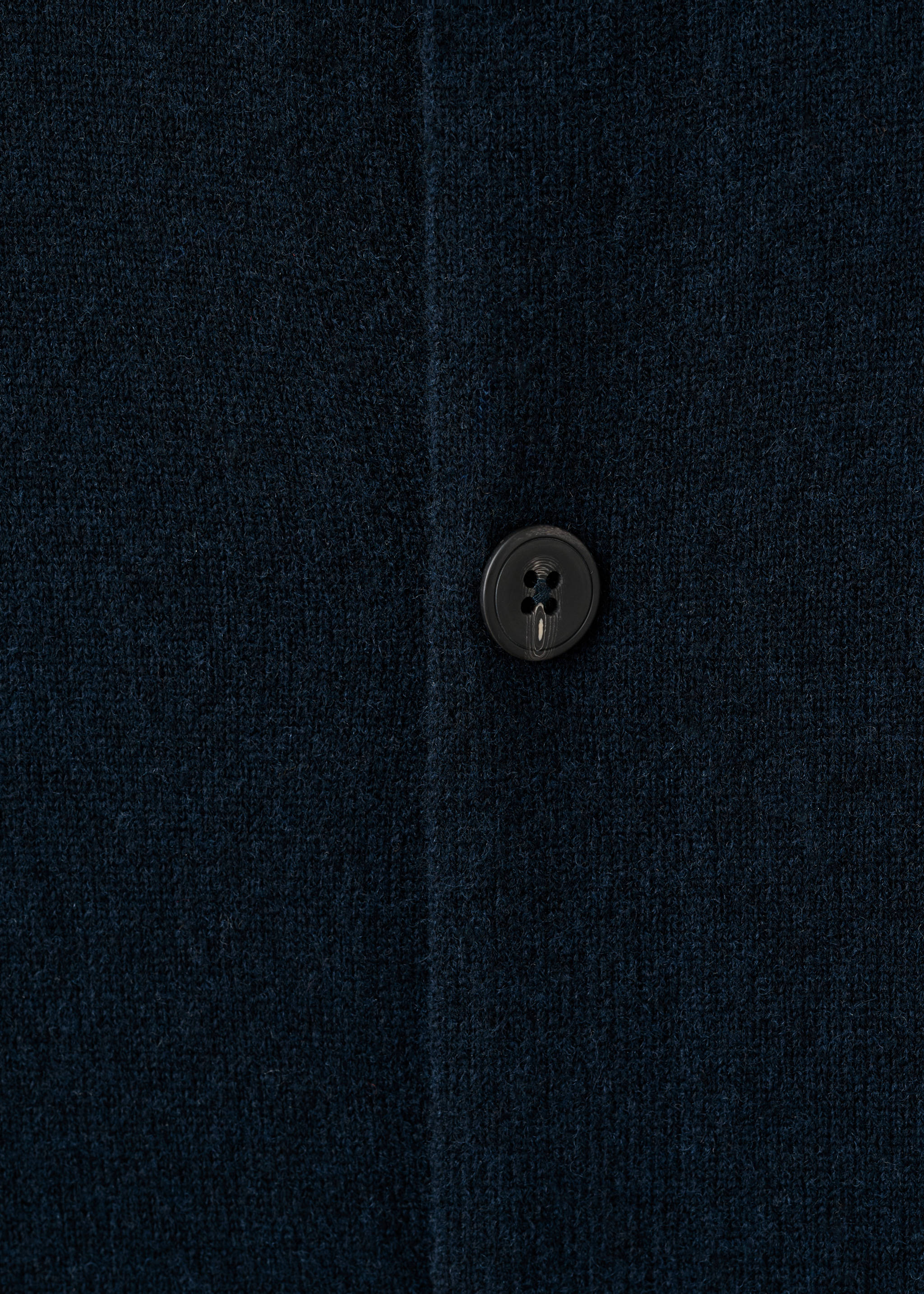 100% extra-fine wool cardigan with buttons - Details of the article 0