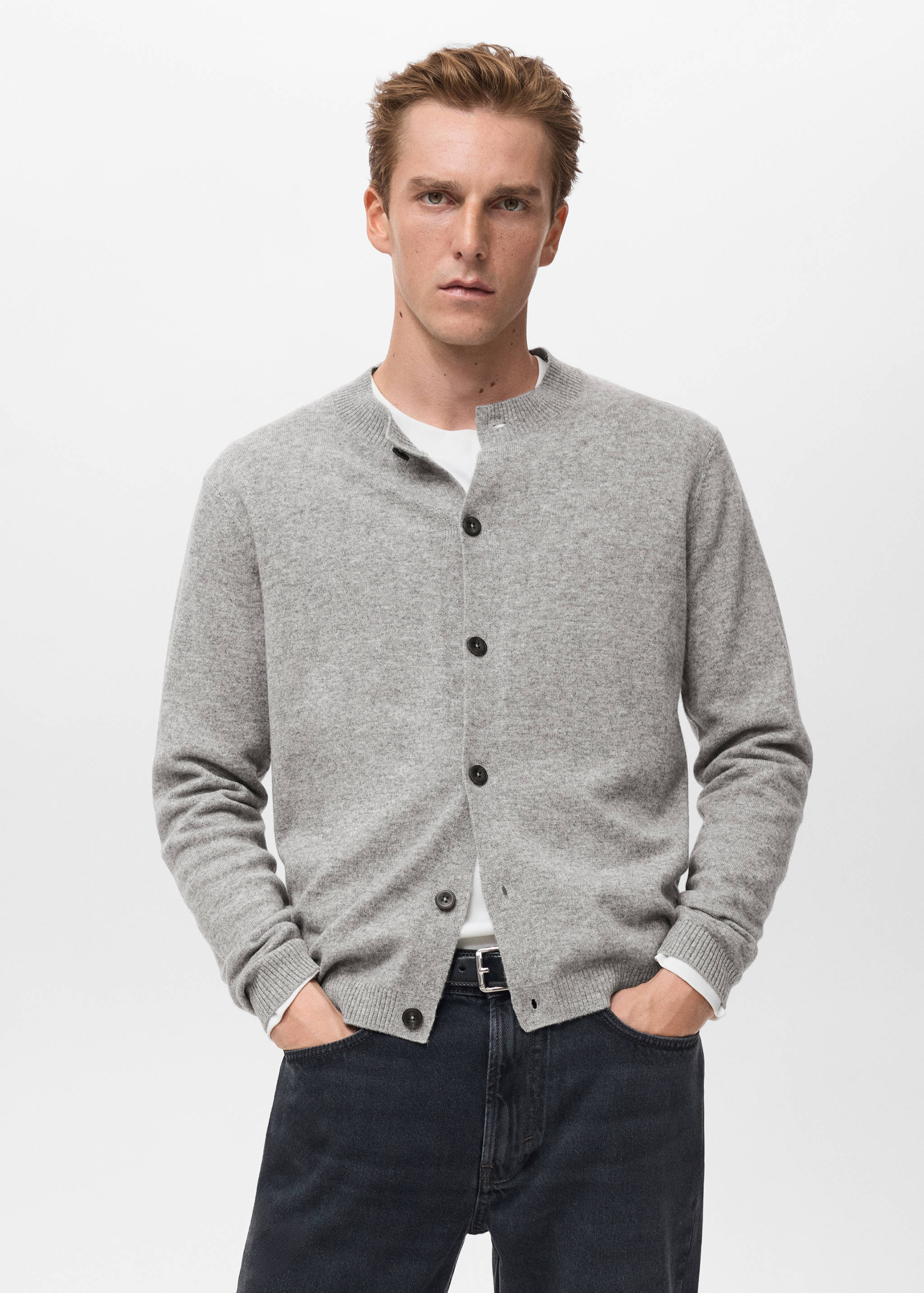 100% extra-fine wool cardigan with buttons - Medium plane