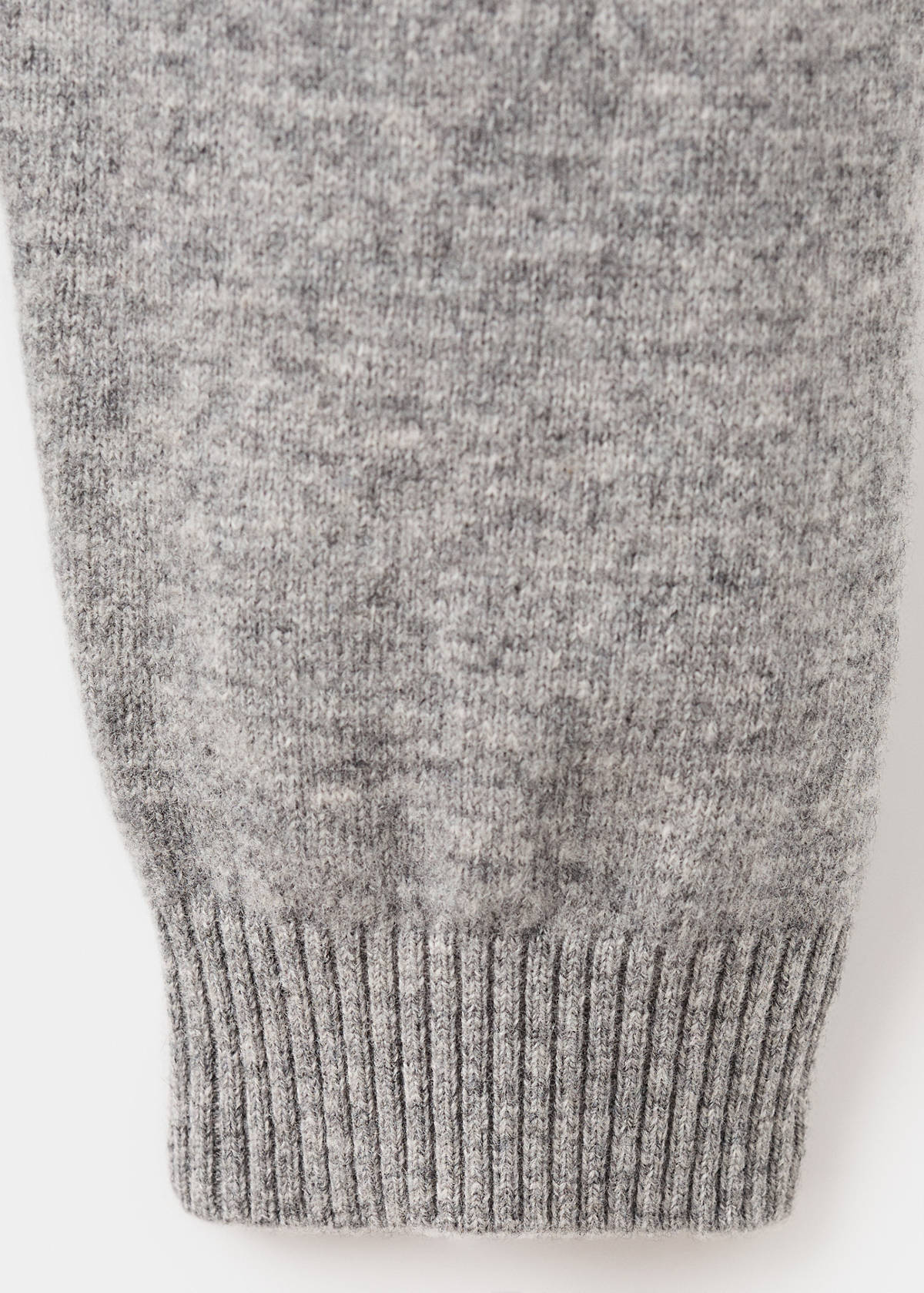 100% extra-fine wool cardigan with buttons — Medium Heather Grey