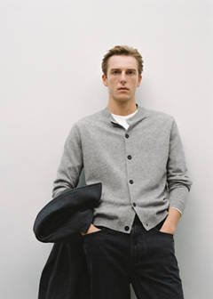 100% extra-fine wool cardigan with buttons — Medium Heather Grey 7