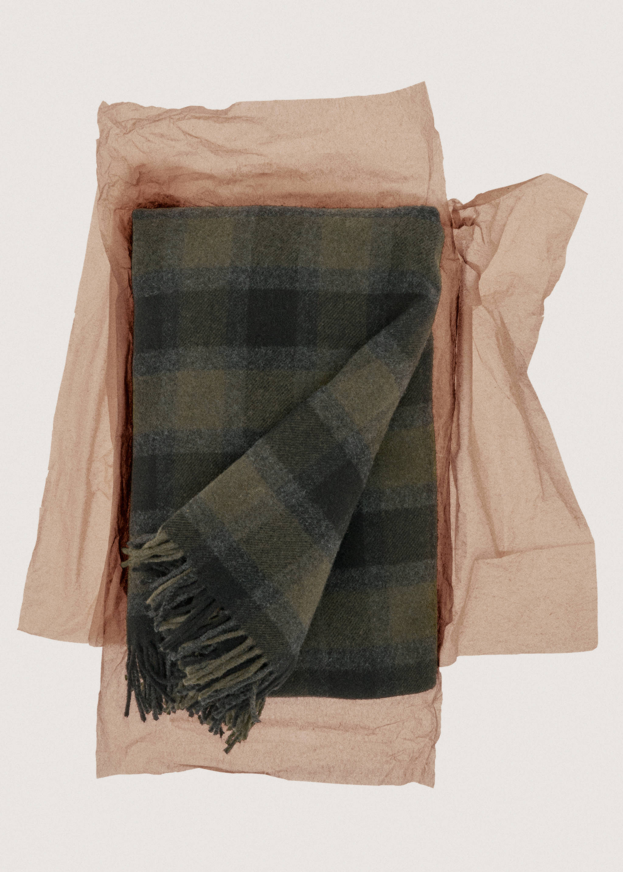 Wool check-print blanket - Details of the article 7