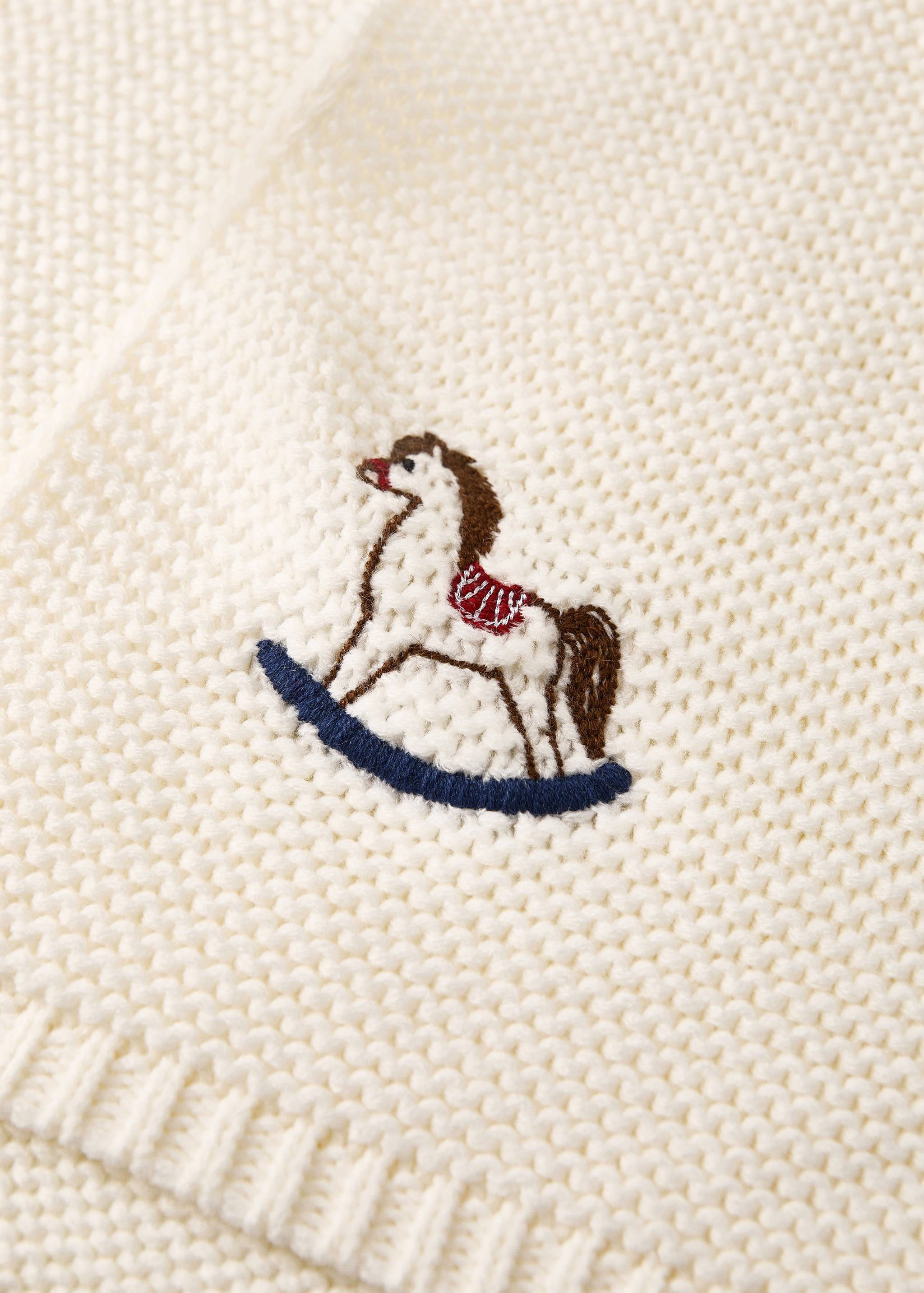 Dječja pletena deka s izvezenim detaljima - Detalji artikla 1