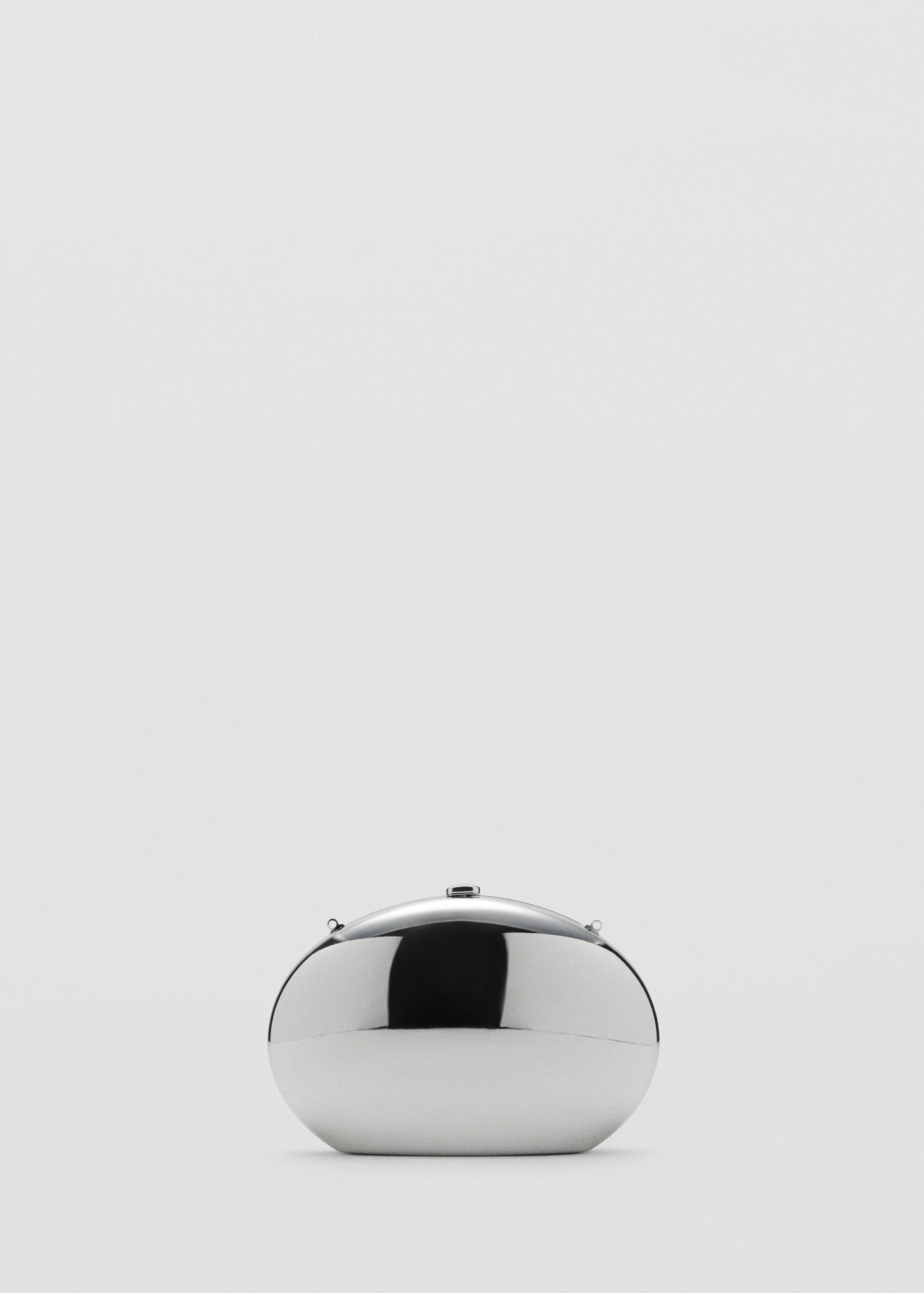 Oval clutch bag - Article without model