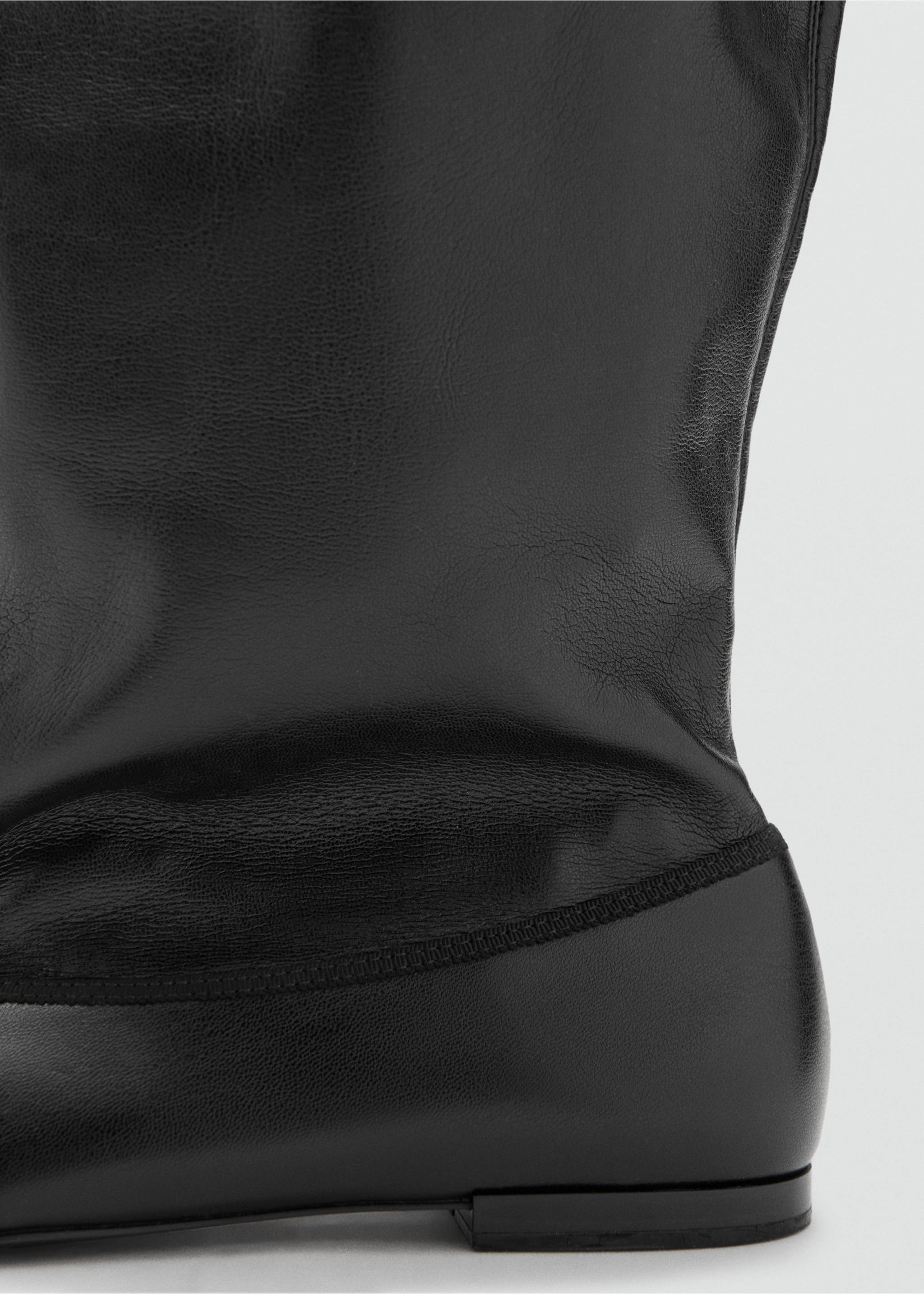 Wide leg boots - Details of the article 1, Black. Ref: 17058272-00.