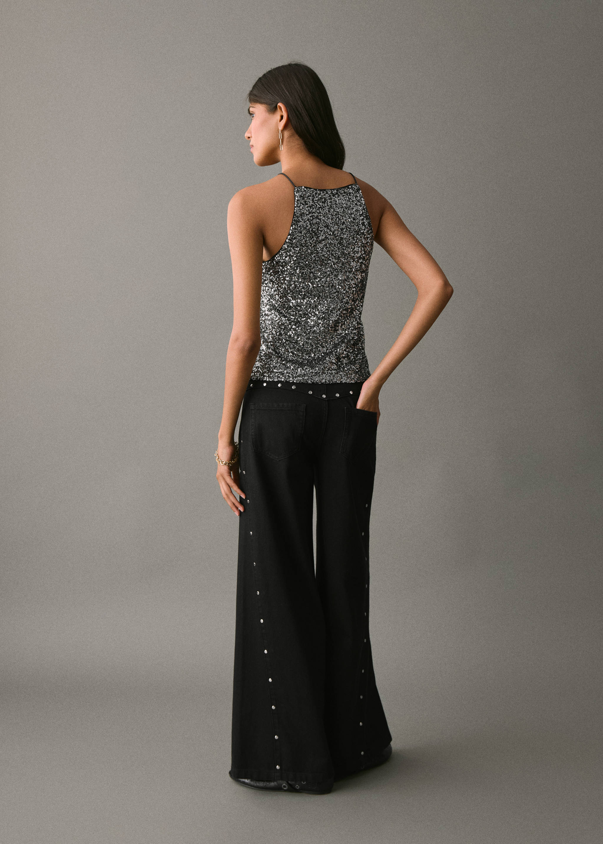 Sequined halter top - Reverse of the article