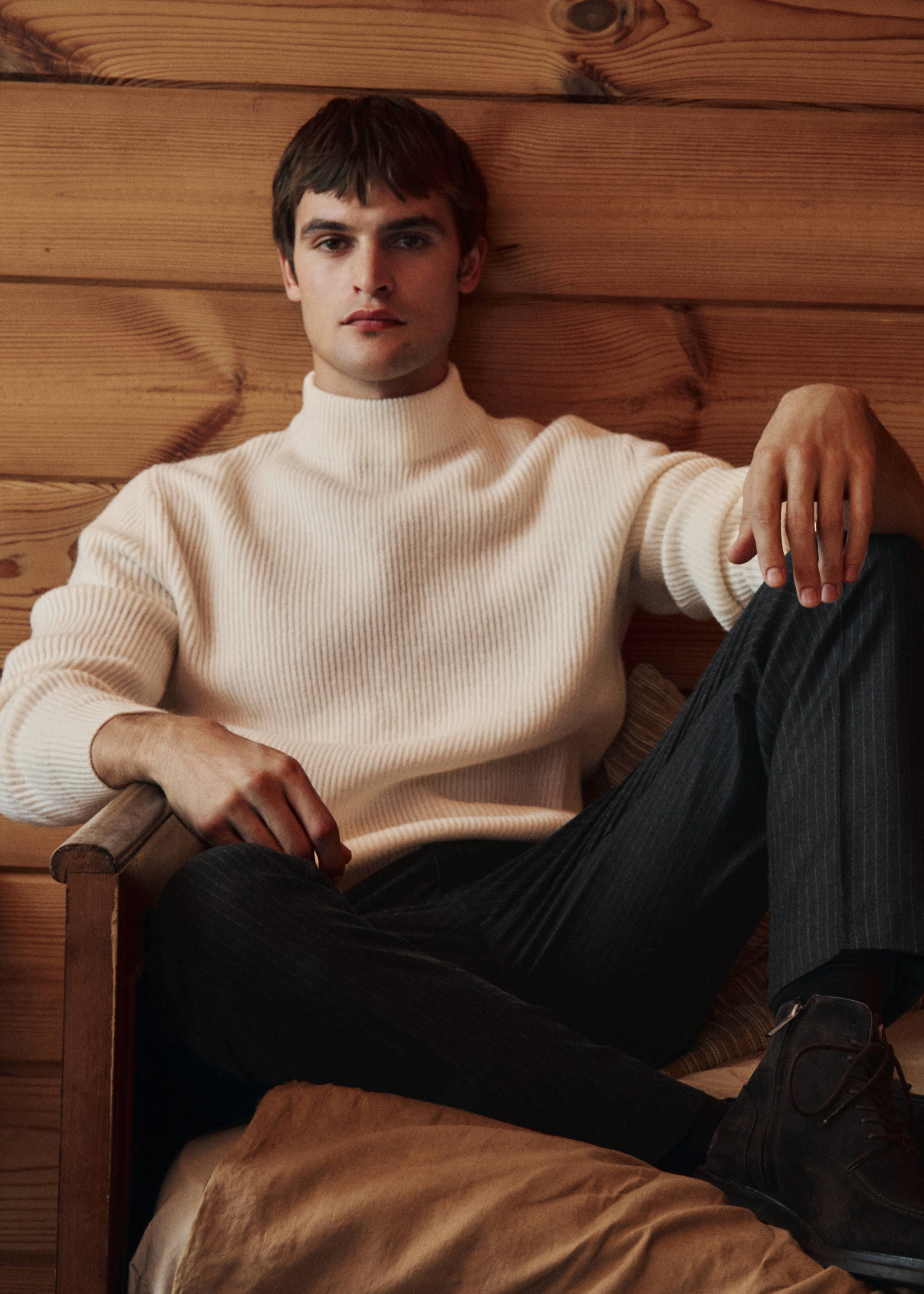 100% wool turtleneck sweater - Details of the article 3