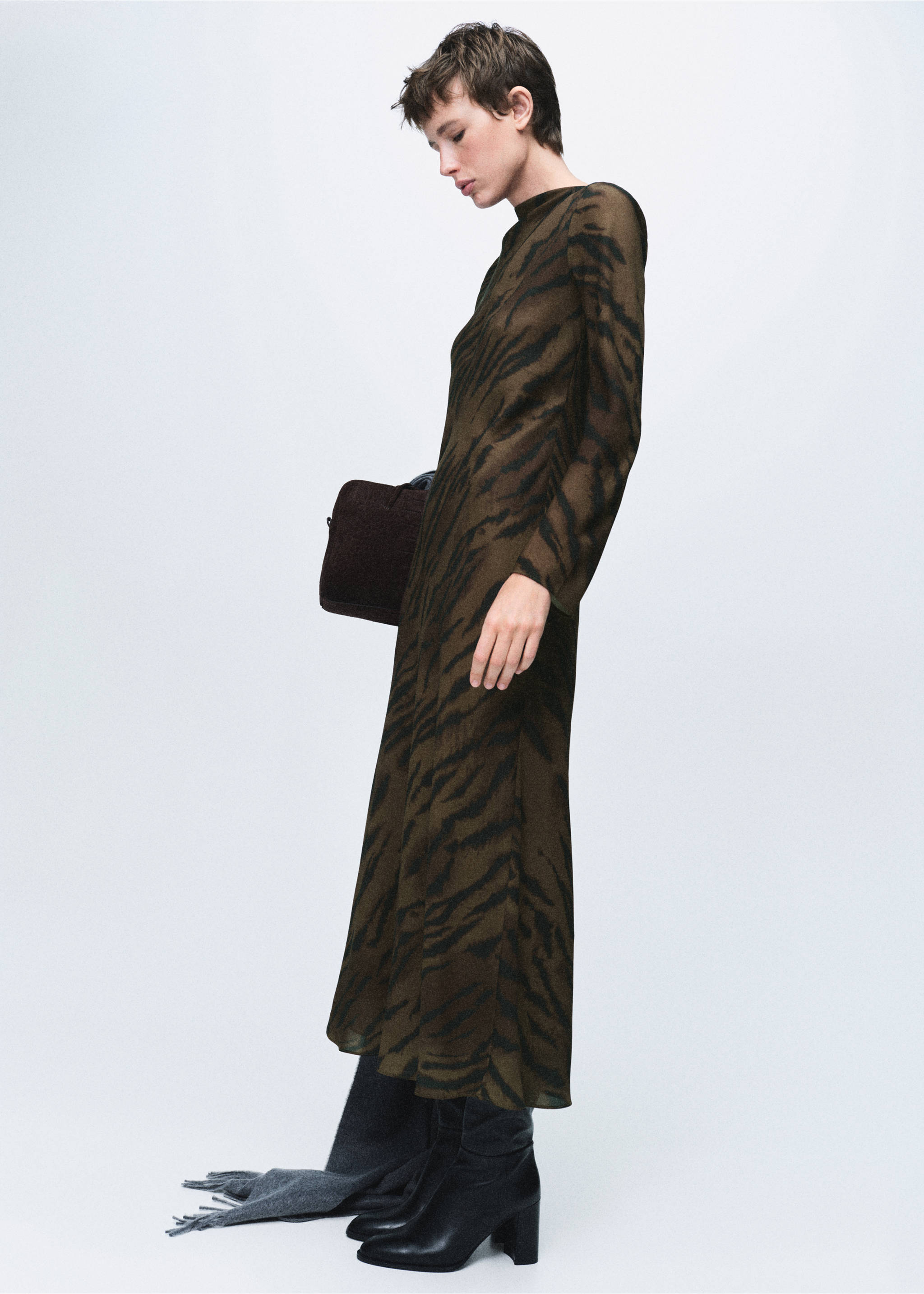 Satin animal-print dress - Details of the article 2, Brown. Ref: 17058292-00.