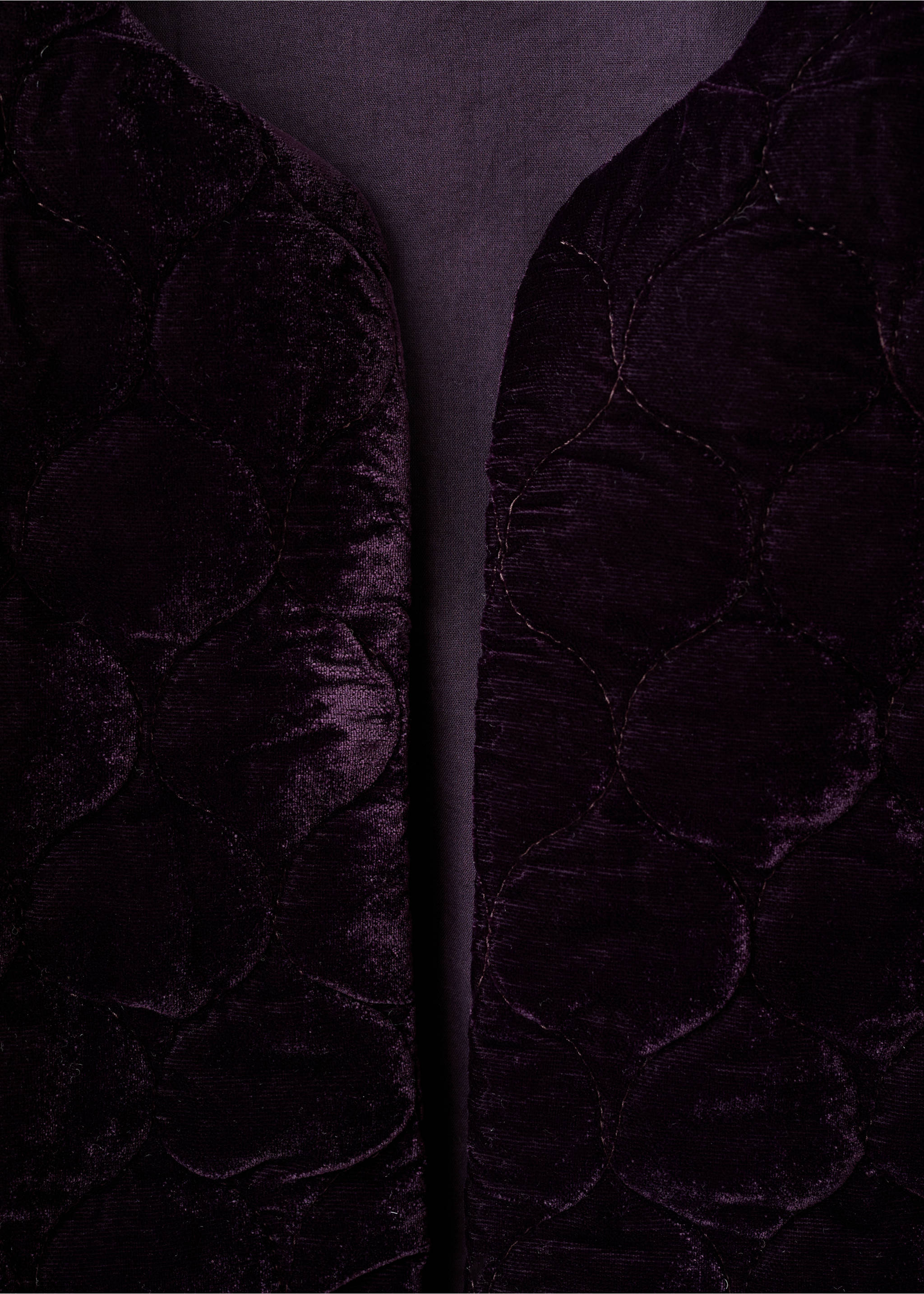 Veste en velours avec coutures - Détail de l'article 8, Grenat. Ref: 17058632-00.