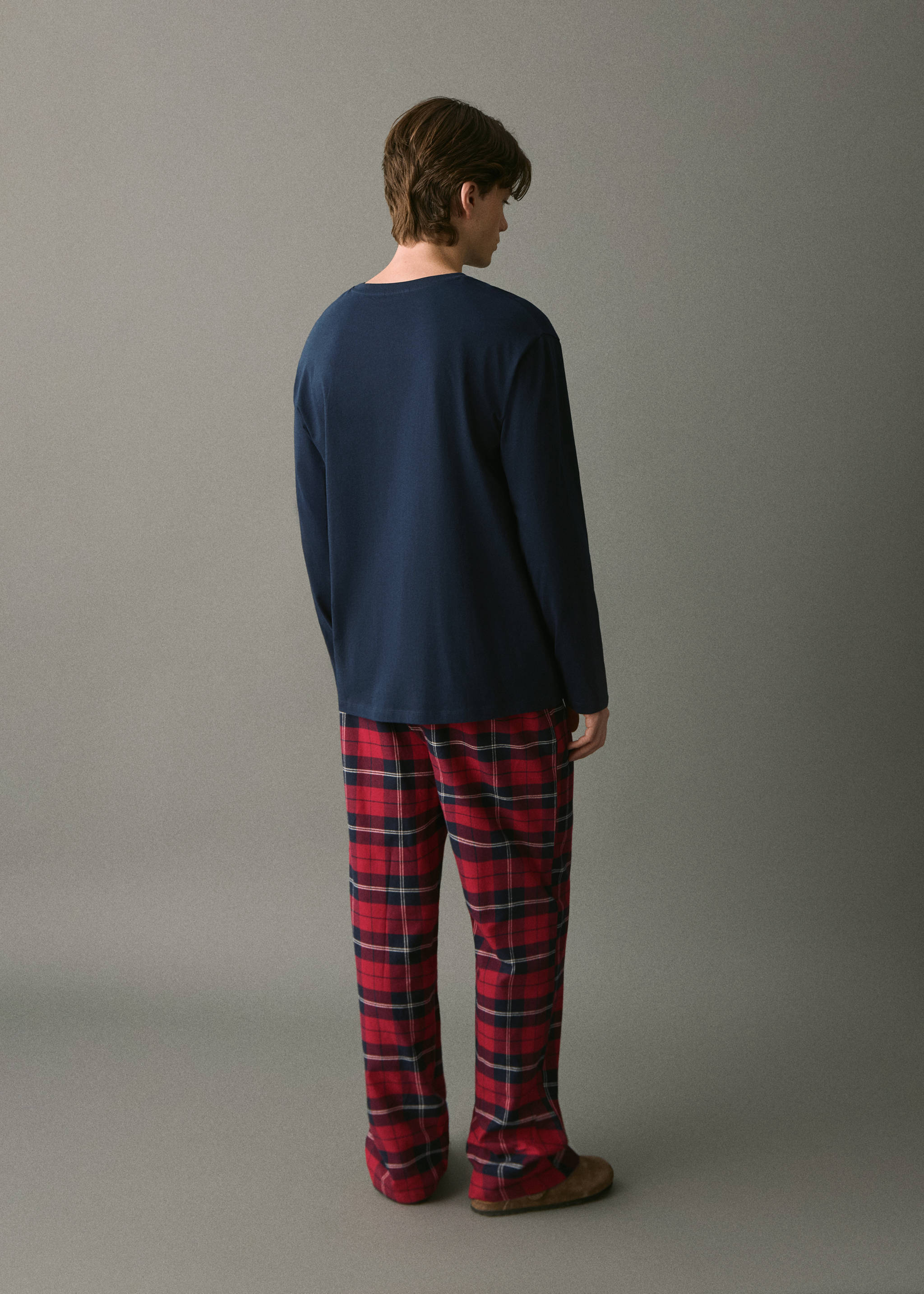 Set of long check pyjamas - Reverse of the article