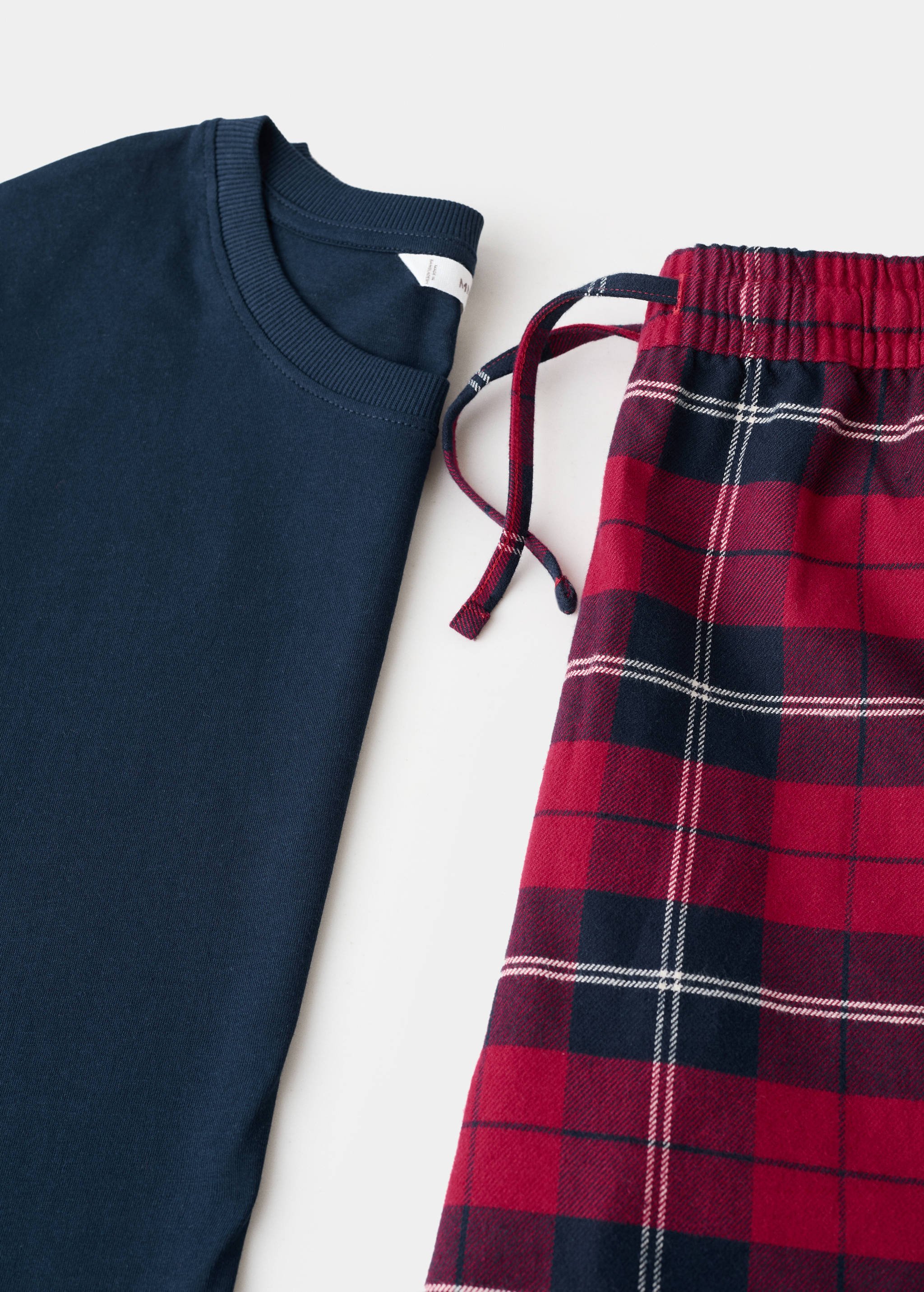 Set of long check pyjamas - Details of the article 8