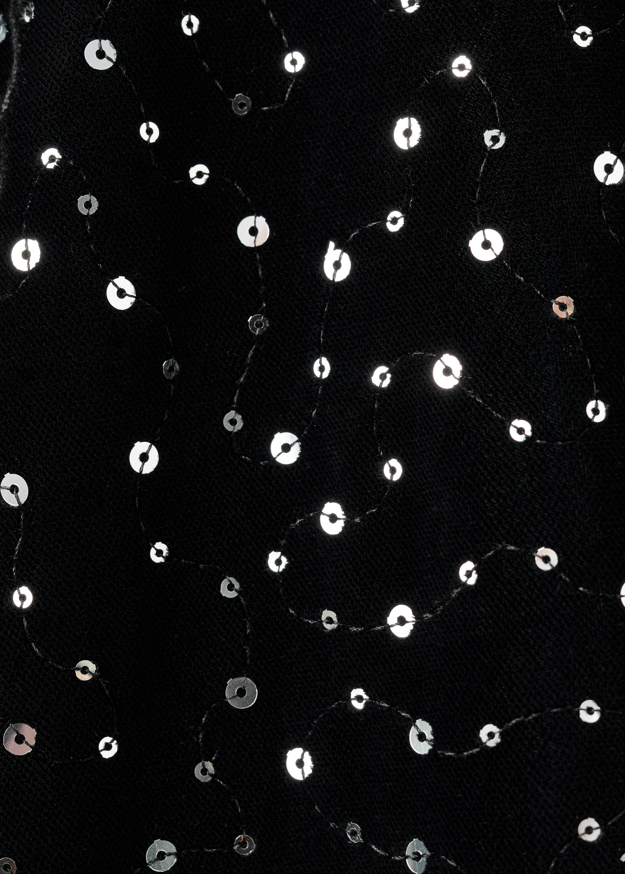 Short dress with sequins - Details of the article 8