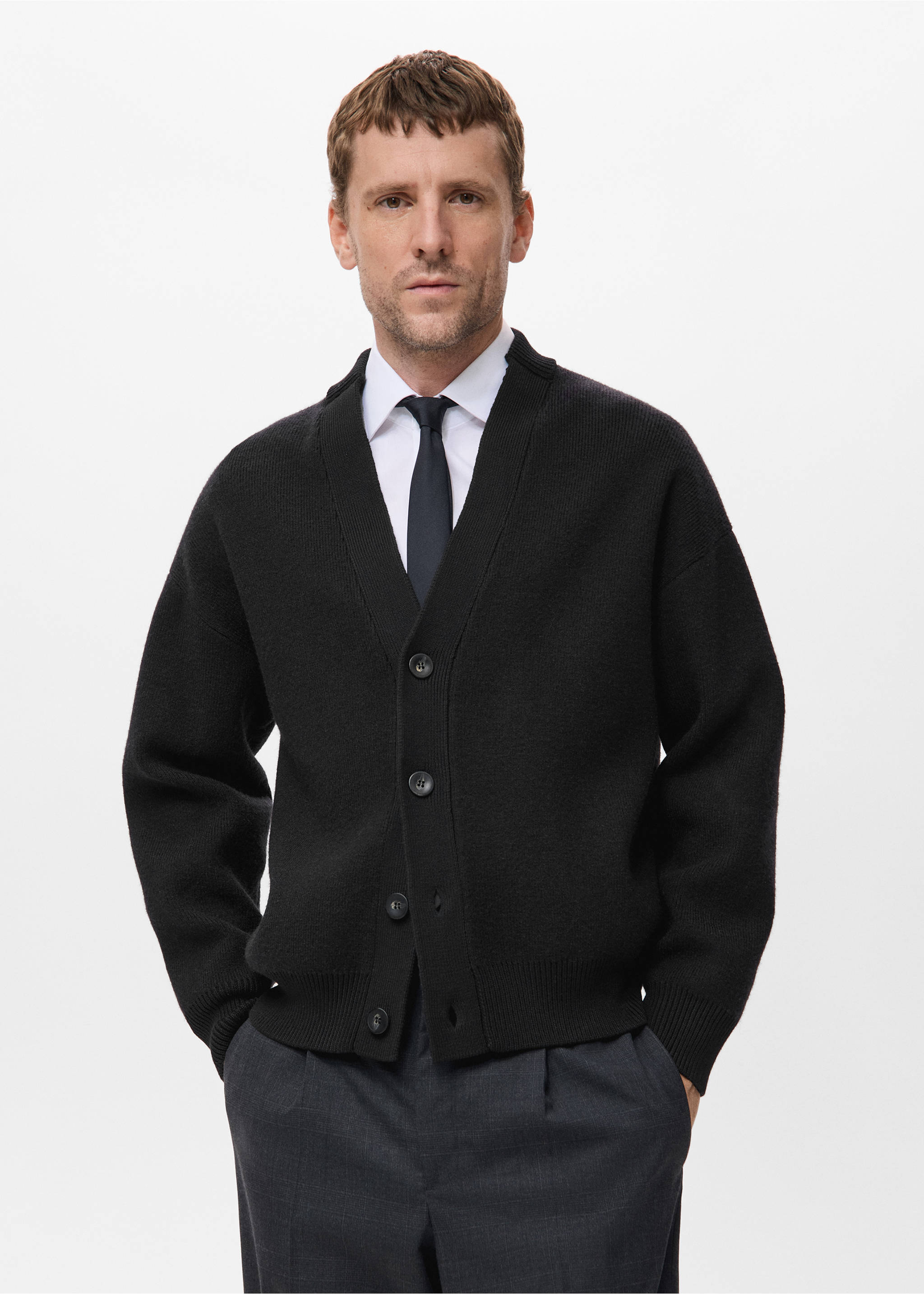 Cardigan maille relaxed-fit - Plan moyen, Noir. Ref: 17059207-00.