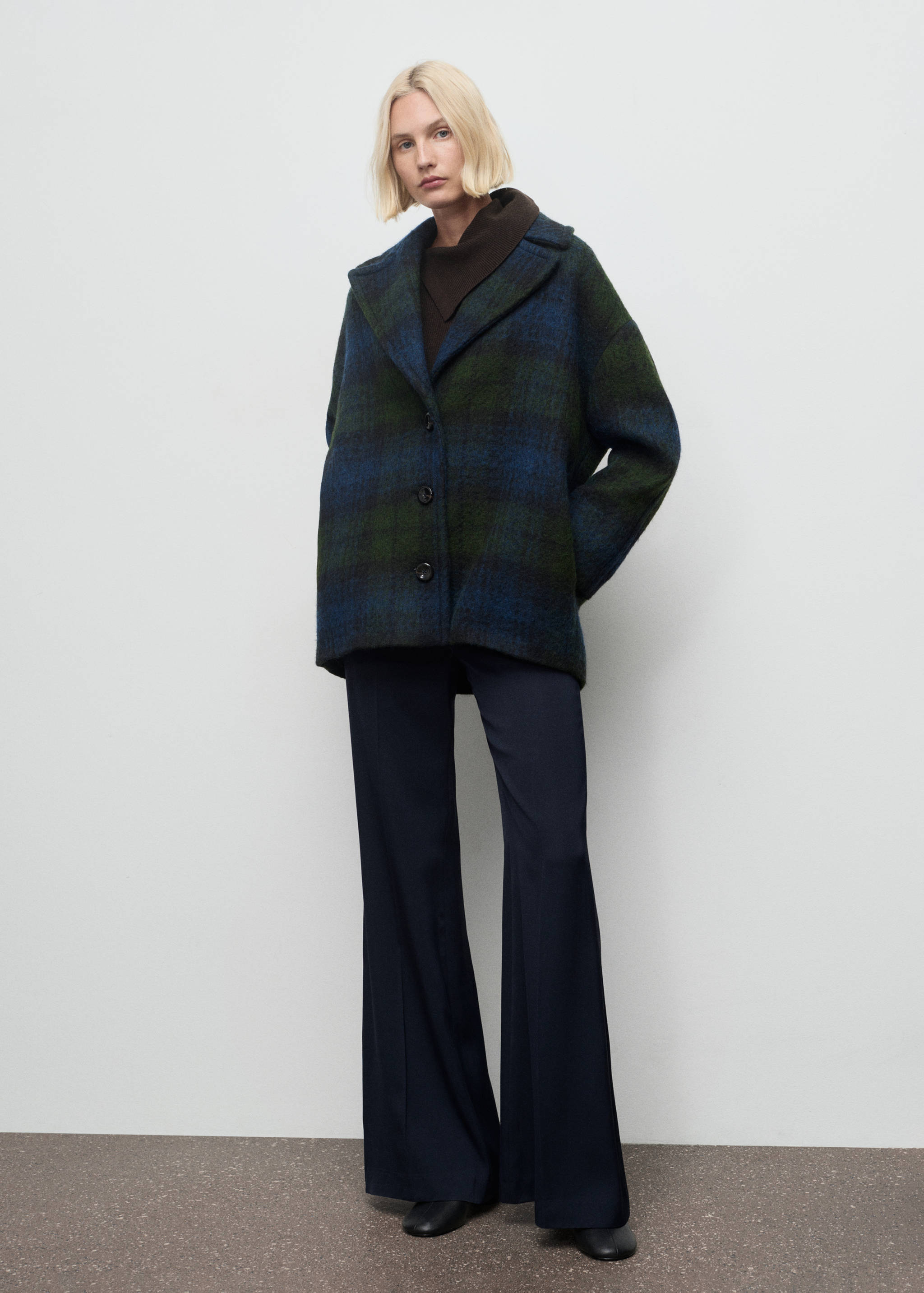 Oversized check coat - General plane