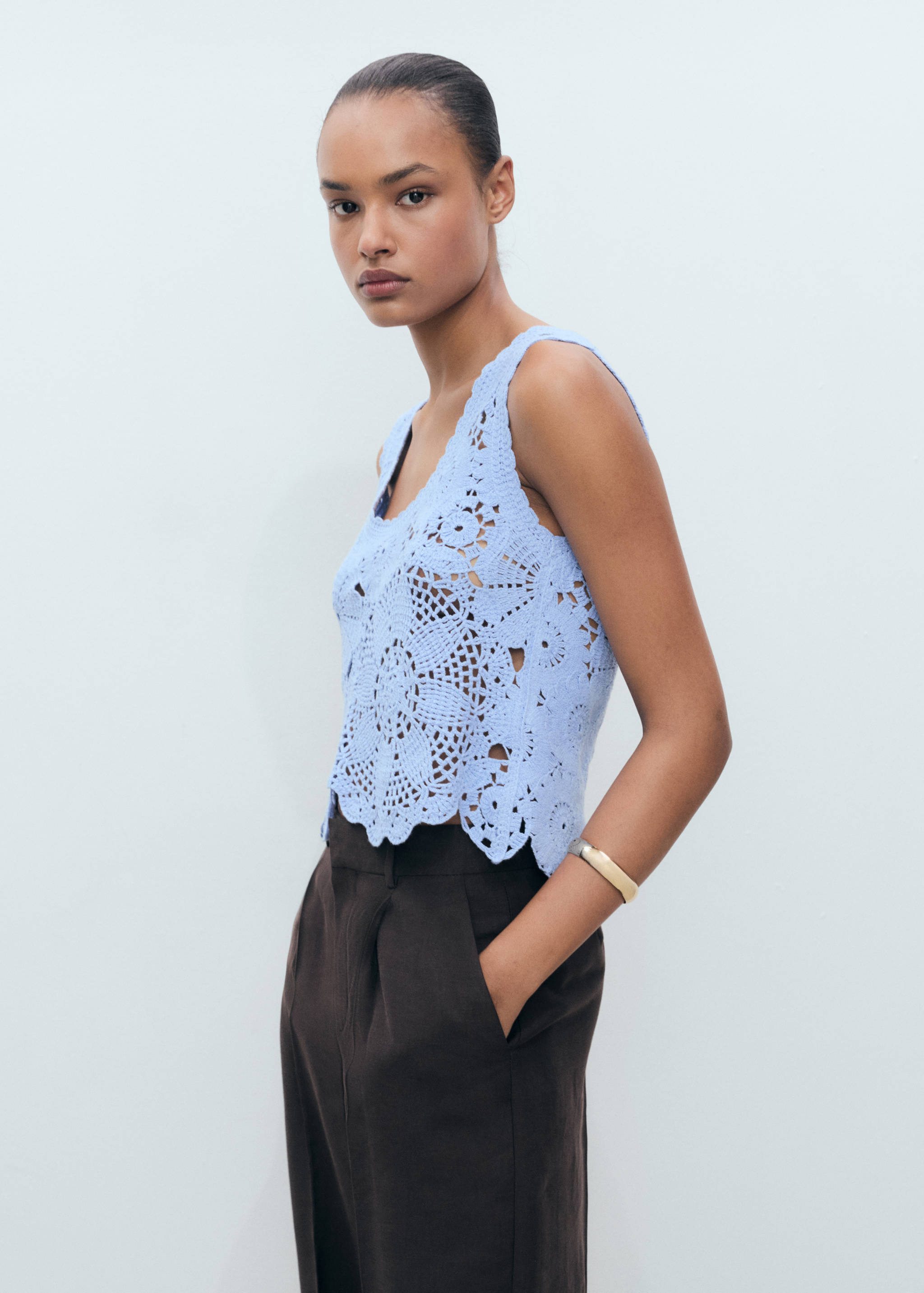 Top crochet fleurs - Détail de l'article 2