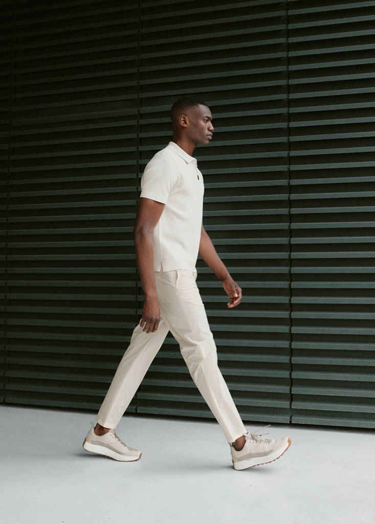Slim fit water-repellent trousers — Beige