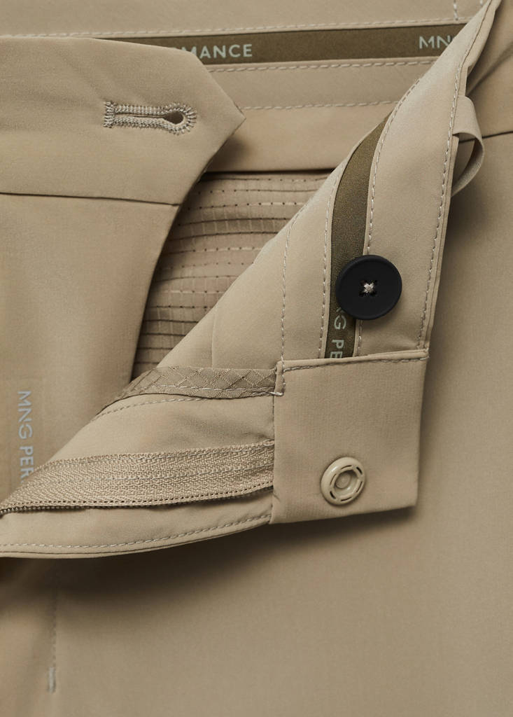 Slim fit water-repellent trousers — Khaki