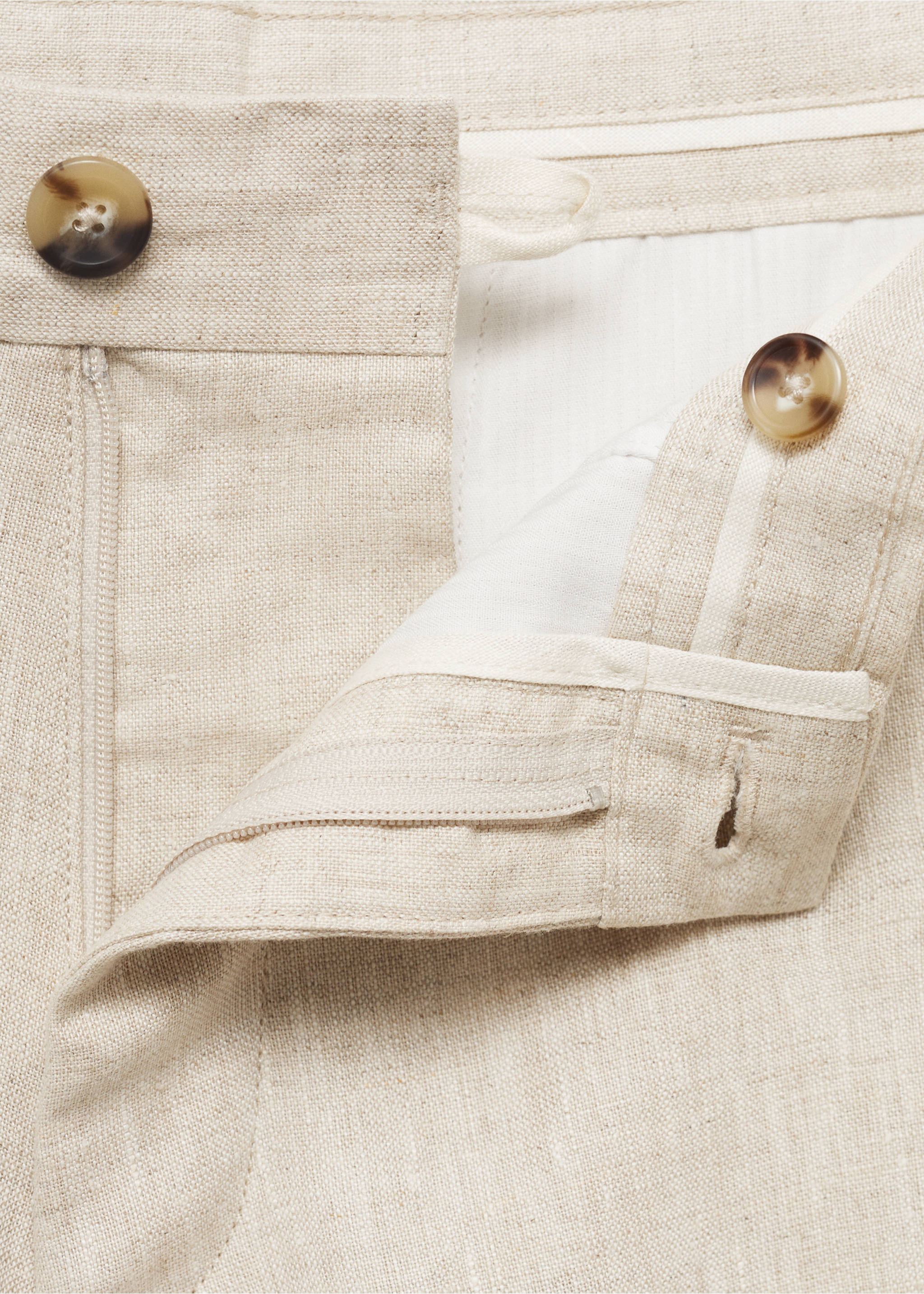 Slim-fit 100% linen bermuda shorts - Details of the article 8, Ecru. Ref: 17061142-00.