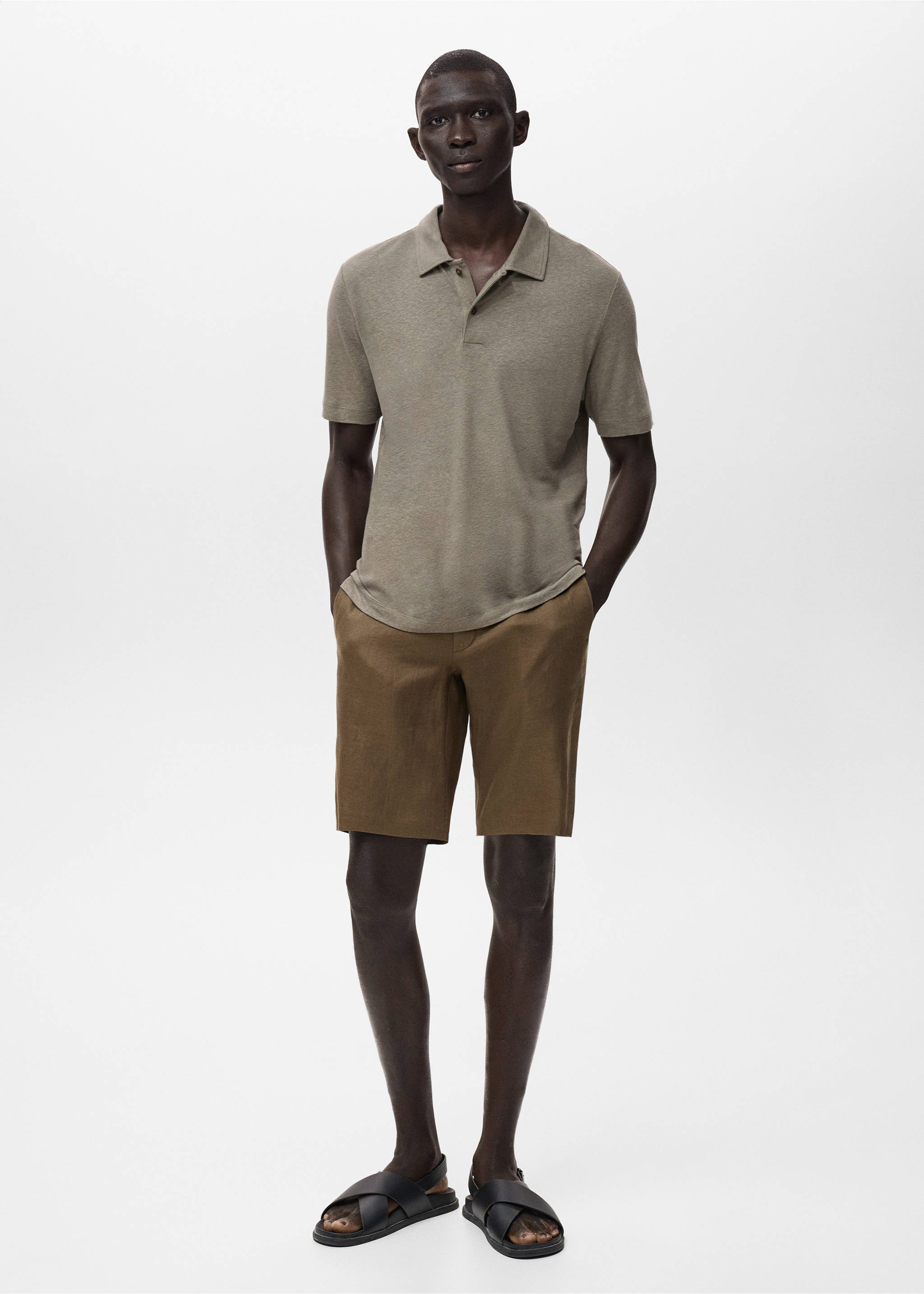 Bermudas slim fit 100% lino - Plano general, Verde medio. Ref: 17061142-00.