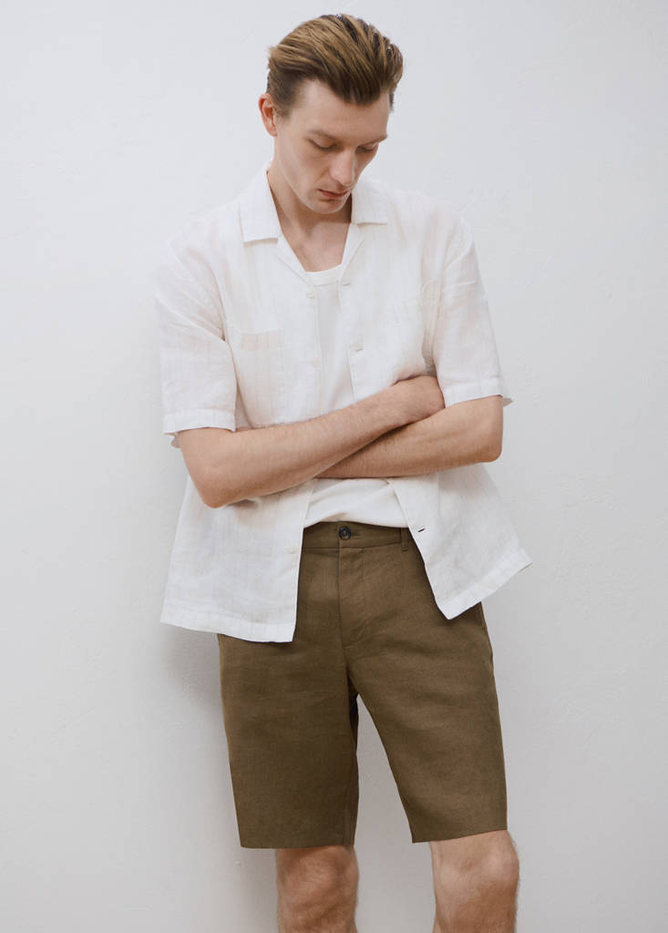 Slim-fit 100% linen bermuda shorts — Medium Green
