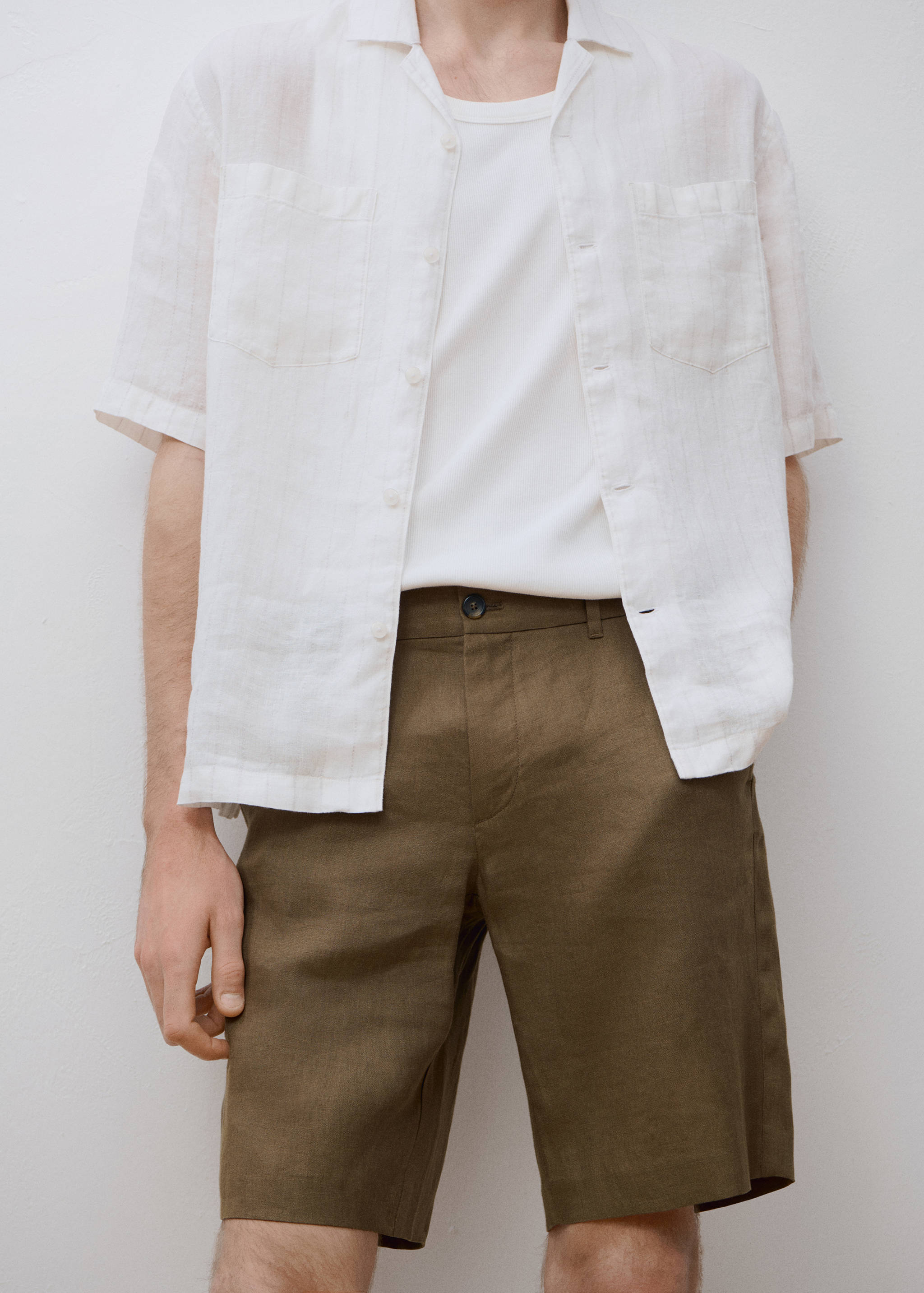 Slim-fit 100% linen bermuda shorts - Details of the article 5