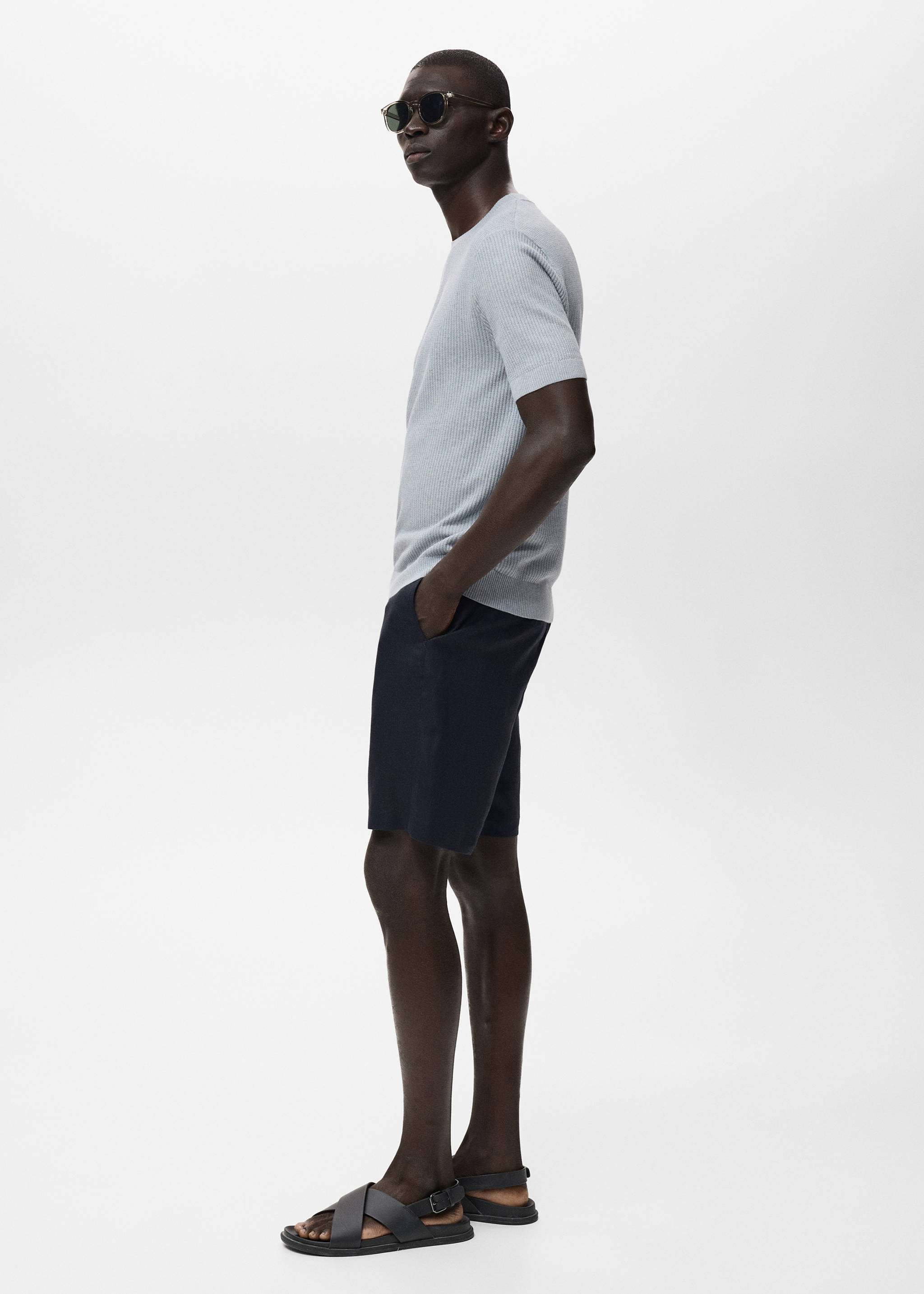 Slim-fit 100% linen bermuda shorts - Details of the article 2
