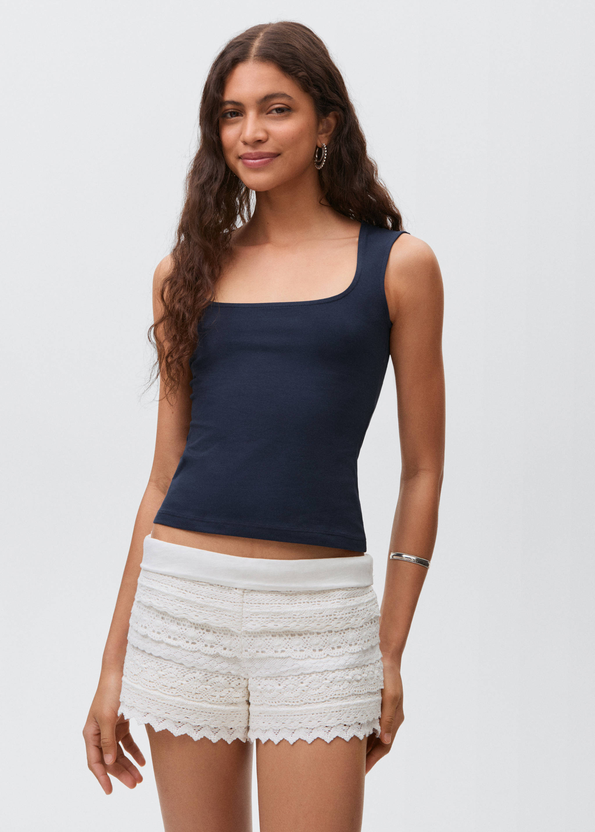 Topp breda axelband - Bild av mittparti