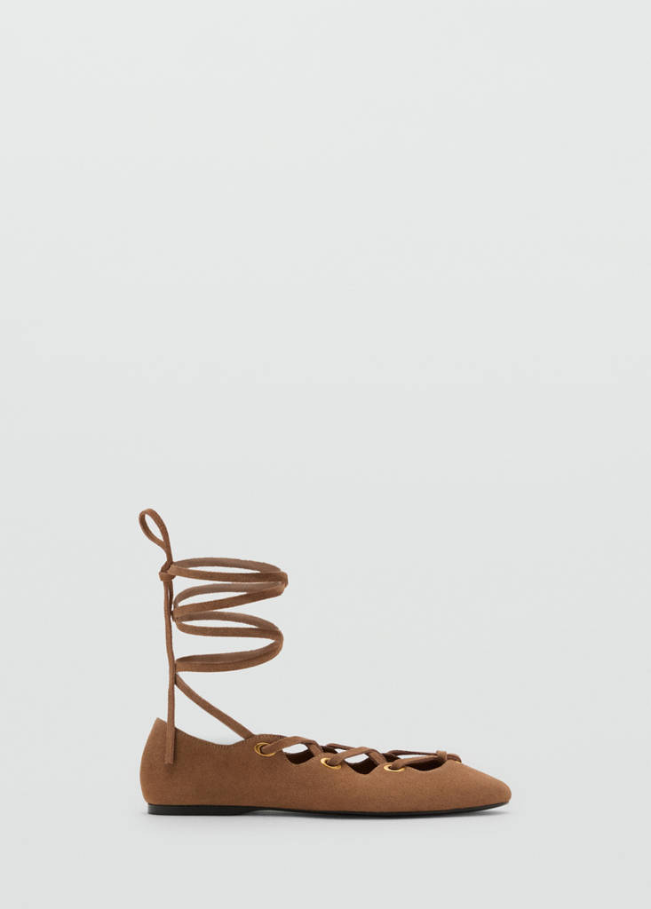 Leather ballet flats with crossed straps — Sand