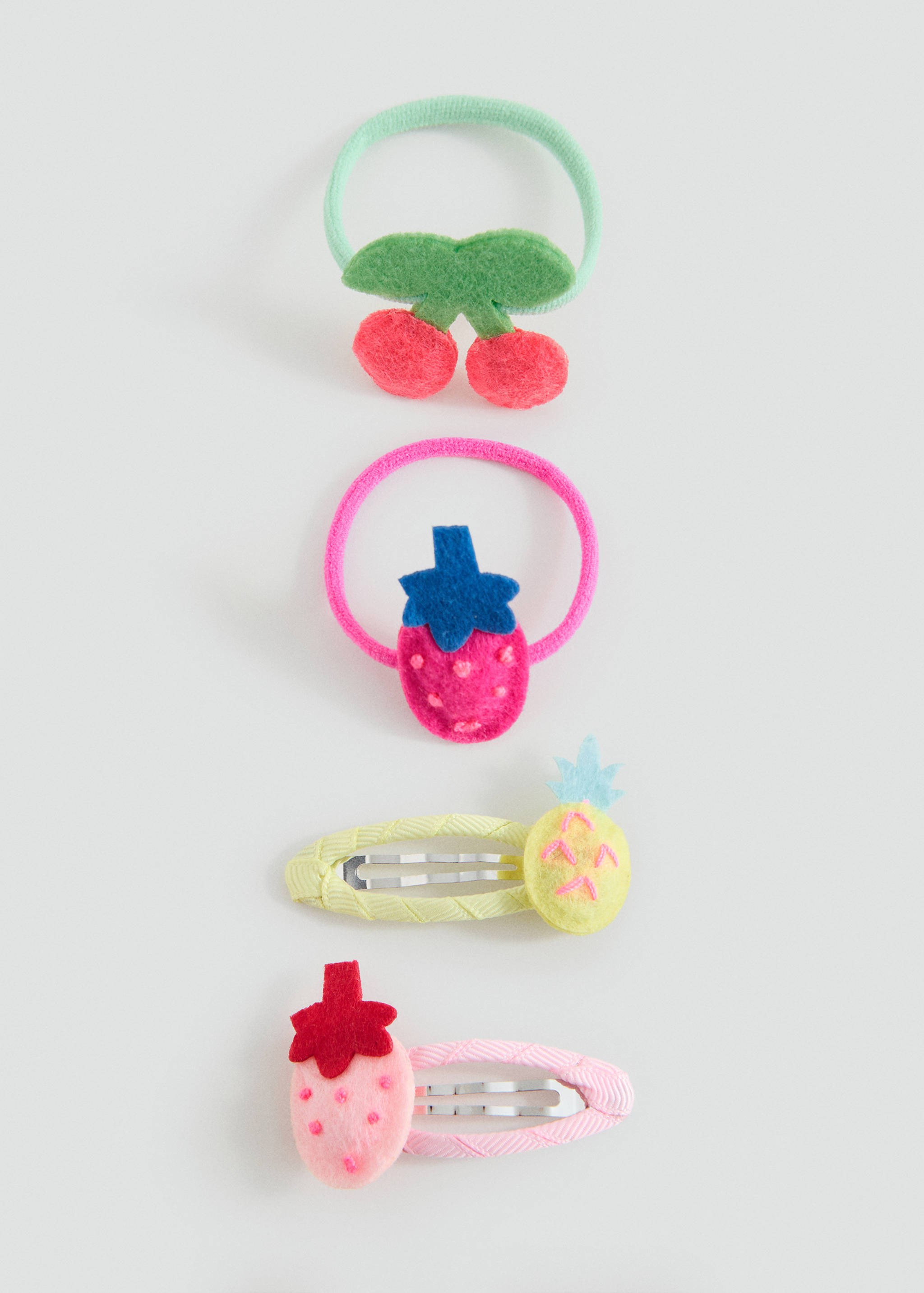 Pack of hairpins and hair bands - Article without model