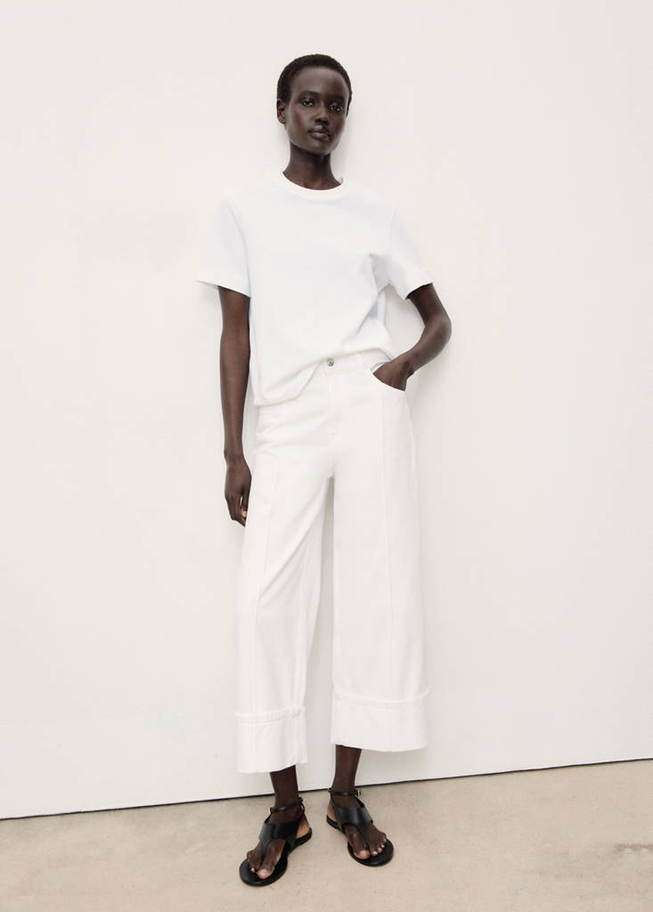 Wide leg cropped jeans with rolled-up hem — White