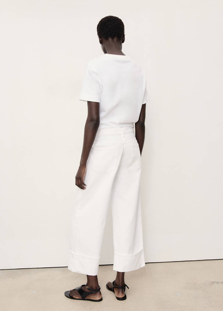 Wide leg cropped jeans with rolled-up hem — White