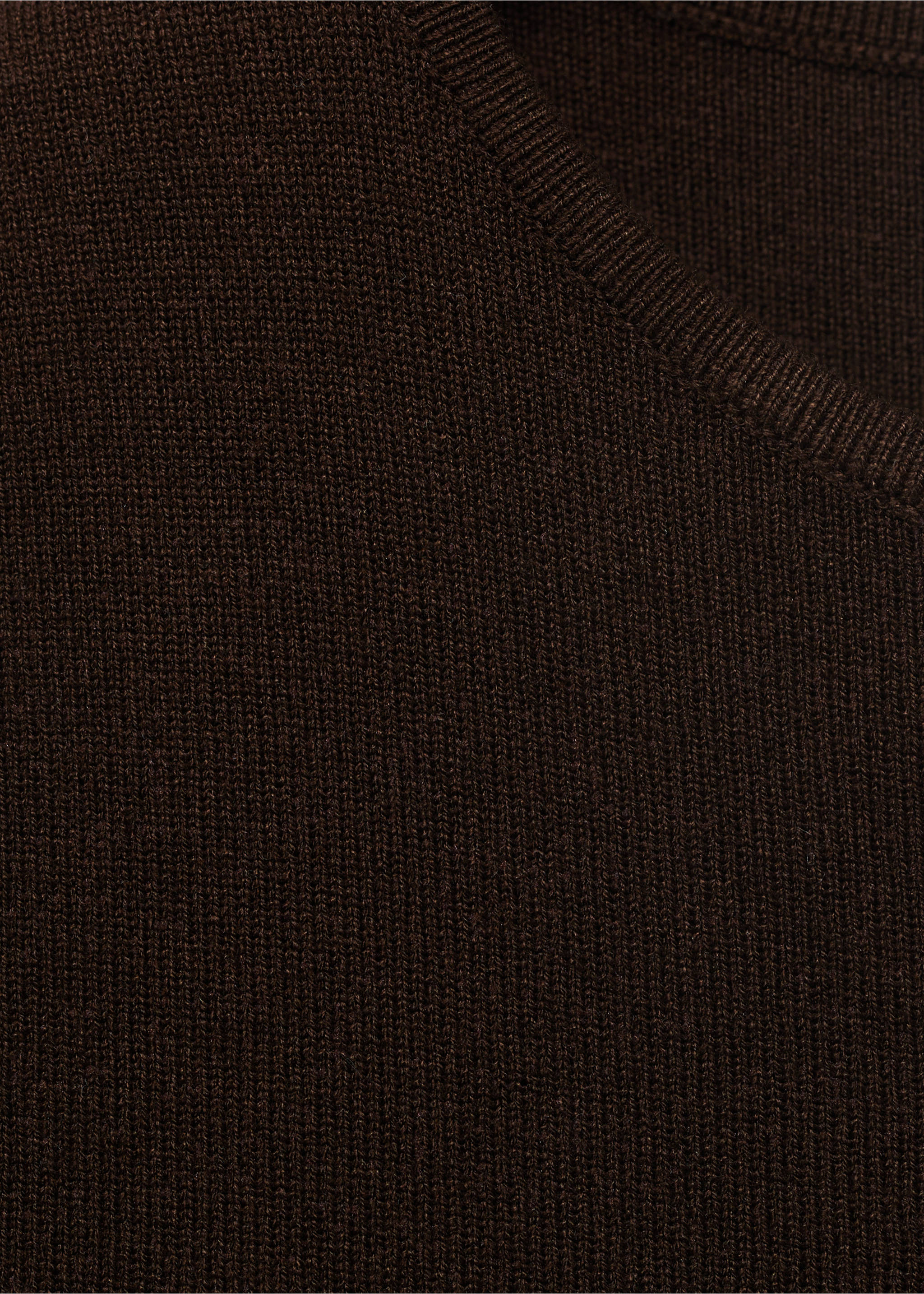 Top punto fino - Detalle del artículo 8, Chocolate. Ref: 17061177-00.