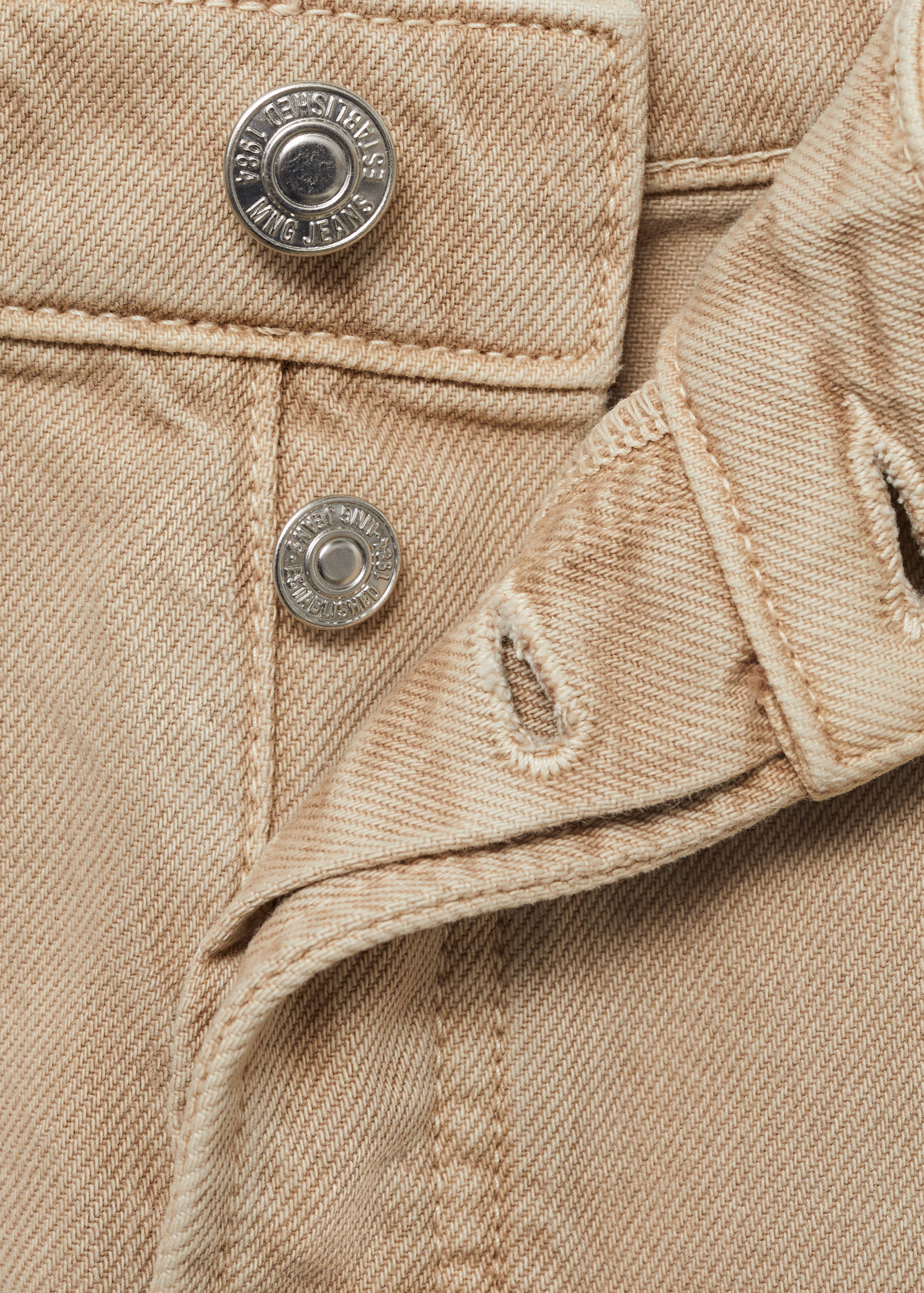 Denim shorts with frayed hem - Details of the article 8