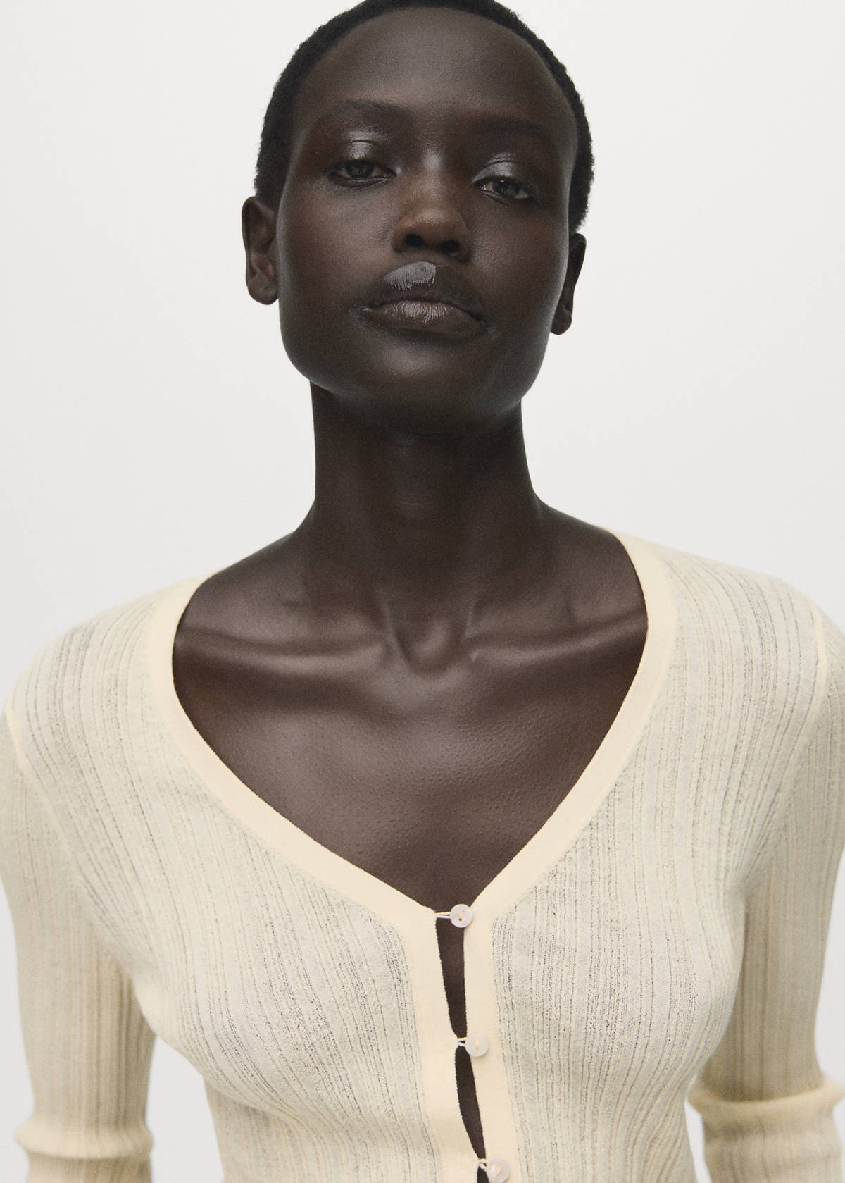 Contrast trim cardigan — Ecru