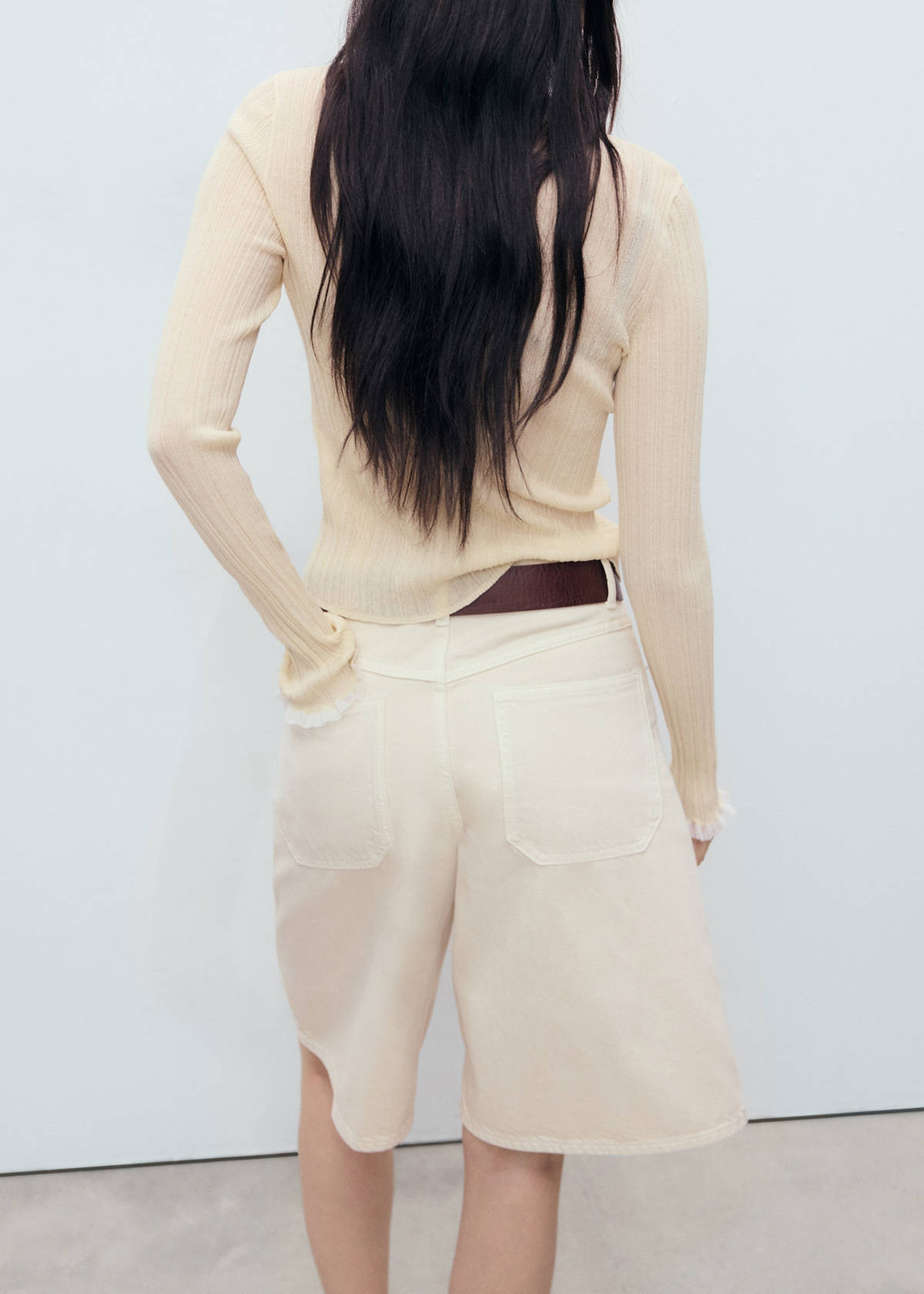 Contrast trim cardigan — Ecru