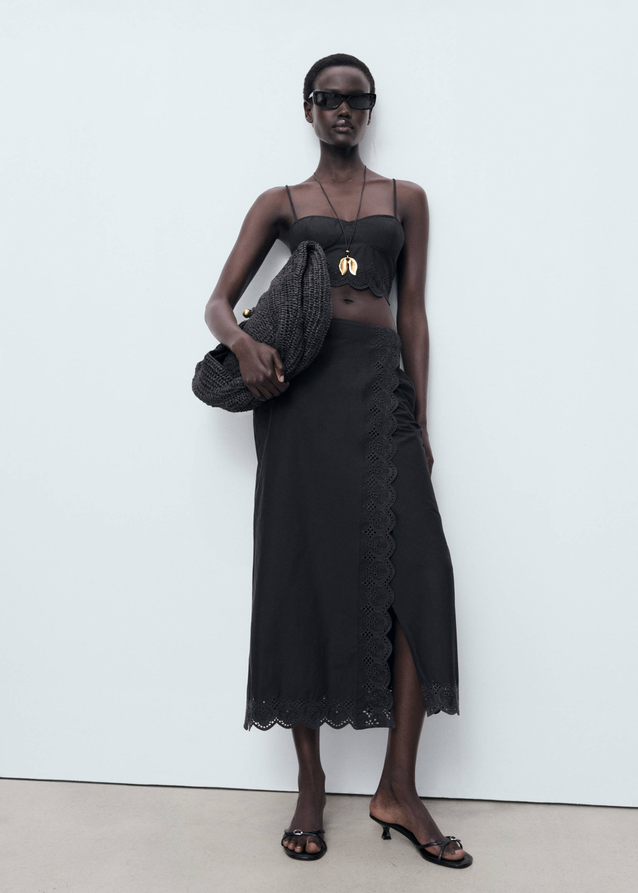 Embroidered crop top - General plane