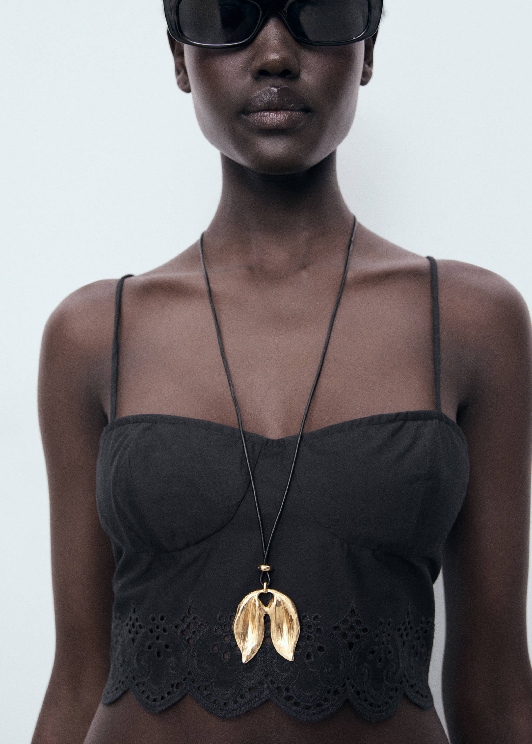 Embroidered crop top - Details of the article 1