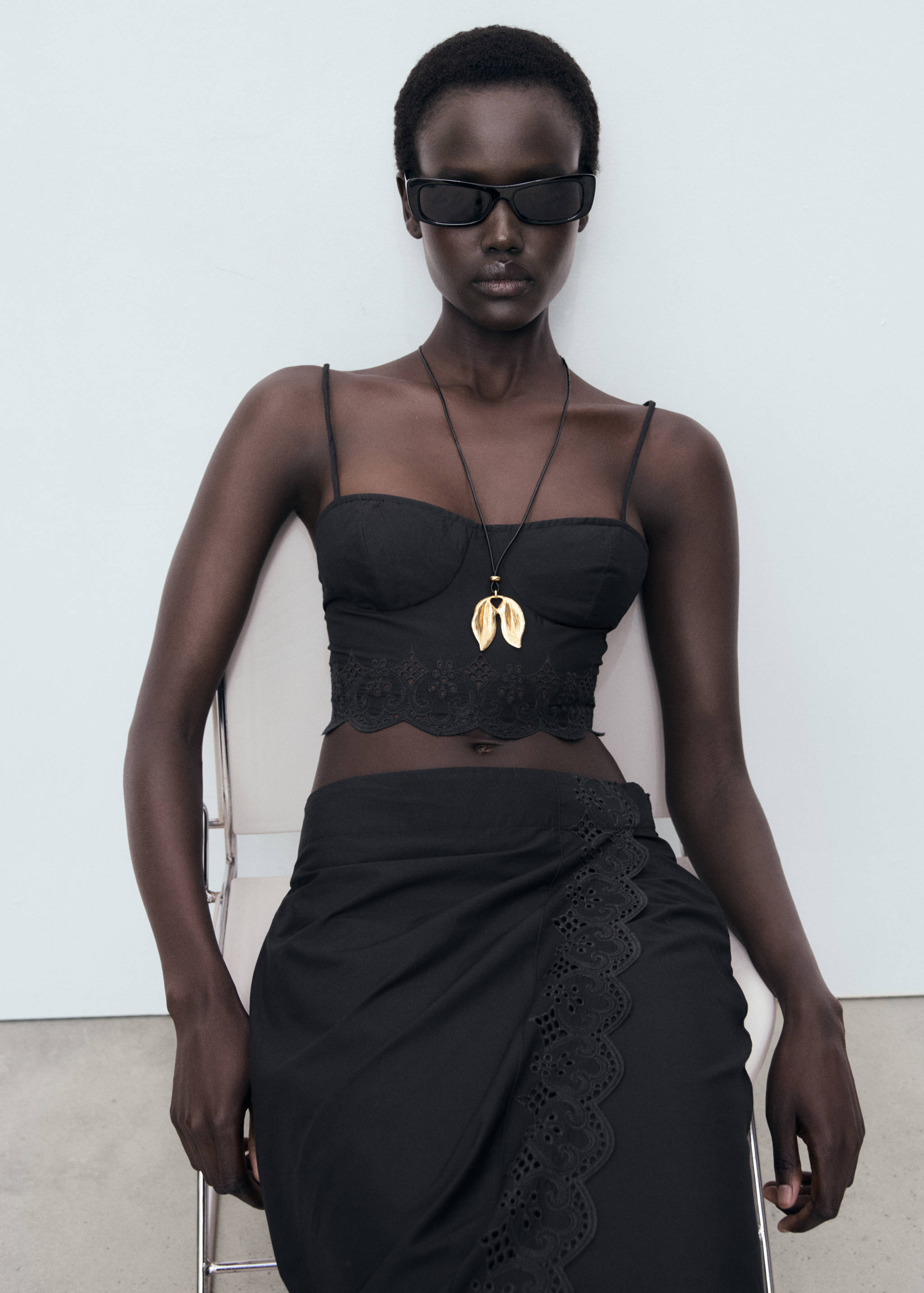 Embroidered crop top - Details of the article 6