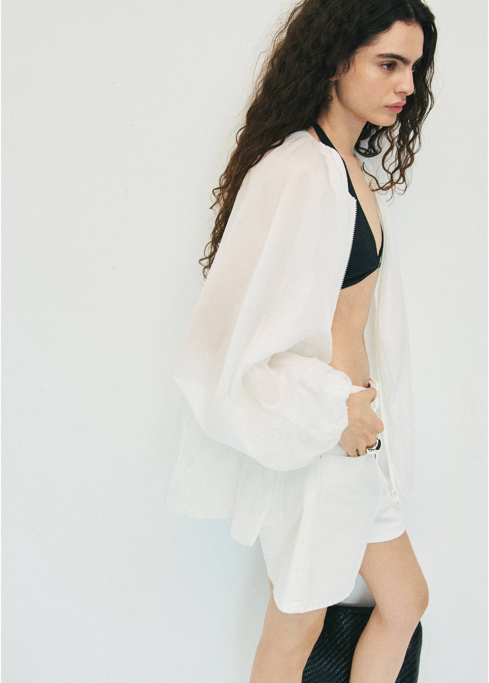 High-waisted straight-fit denim shorts - Details of the article 6